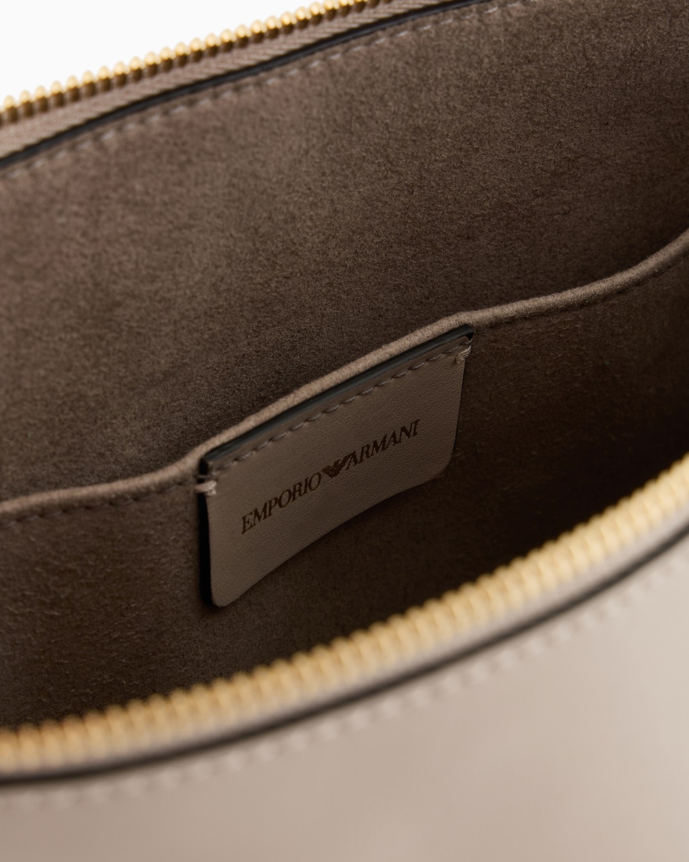 Medium handbag in smooth leather Slide 3