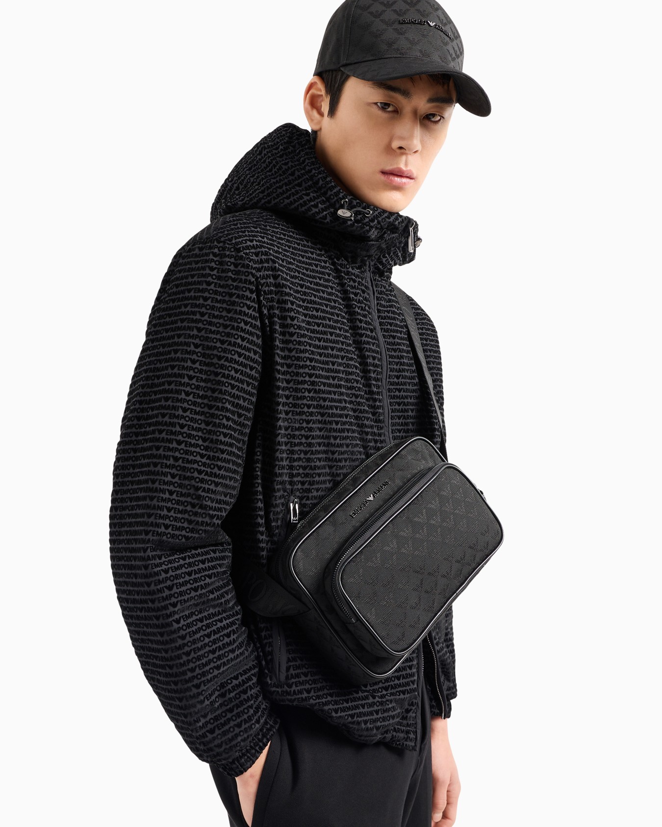 Nylon shoulder bag with all-over jacquard eagle Slide 5