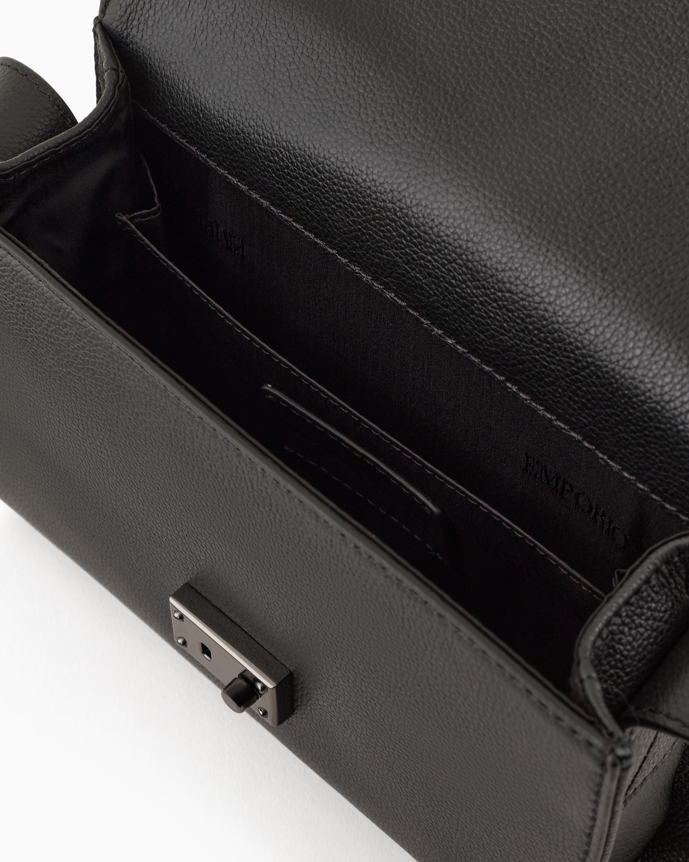Shoulder bag with flap in tumbled leather Slide 3