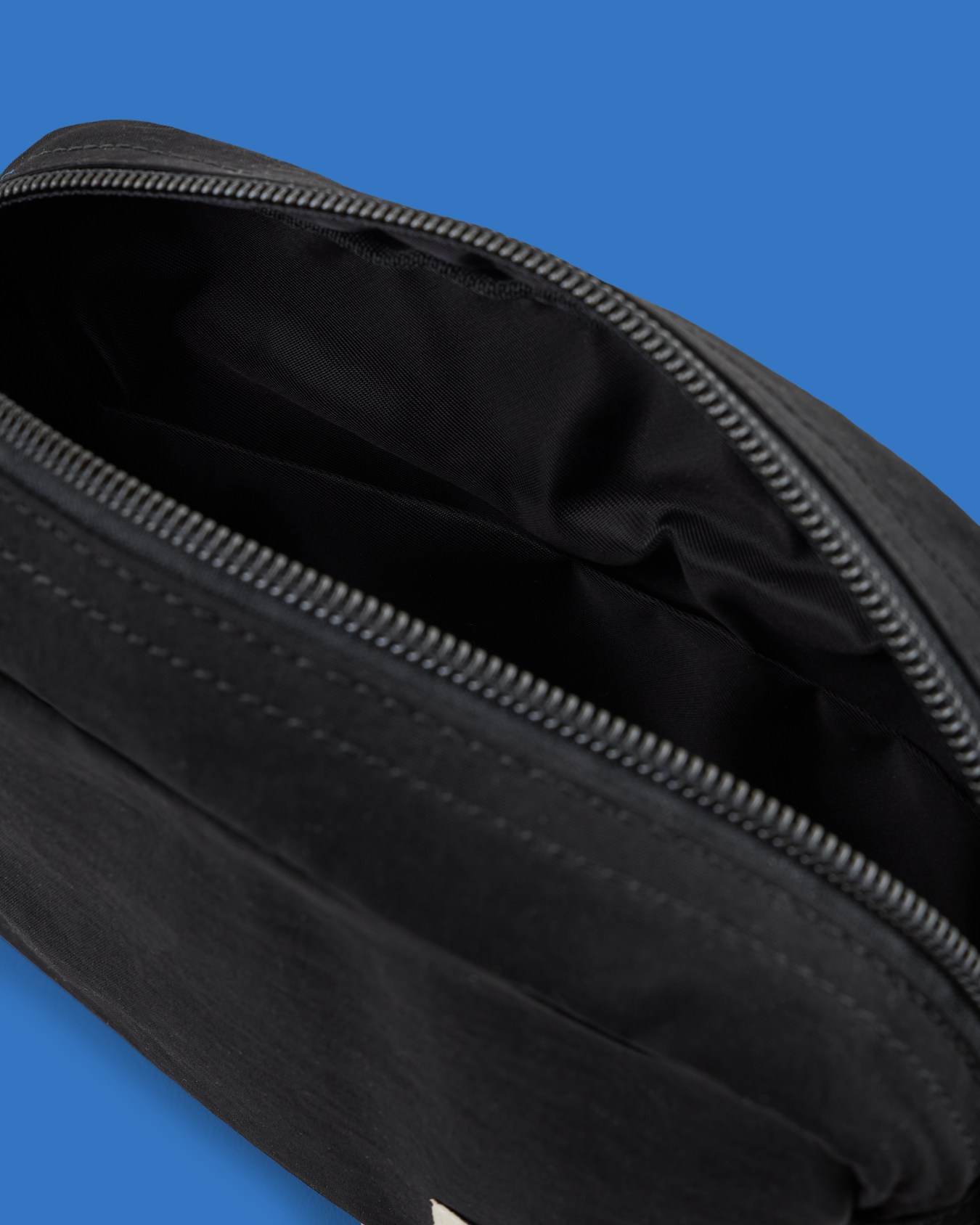 ASV Black Blue capsule collection nylon shoulder bag Slide 3