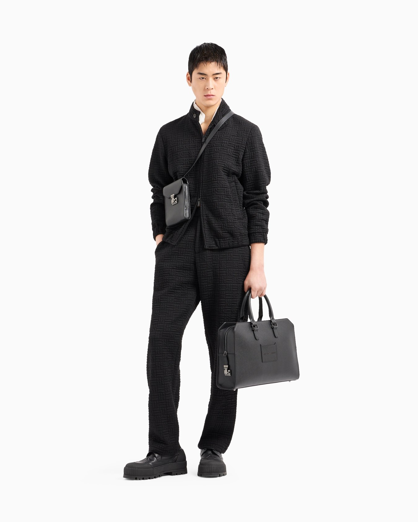 Business bag in tumbled leather Slide 6