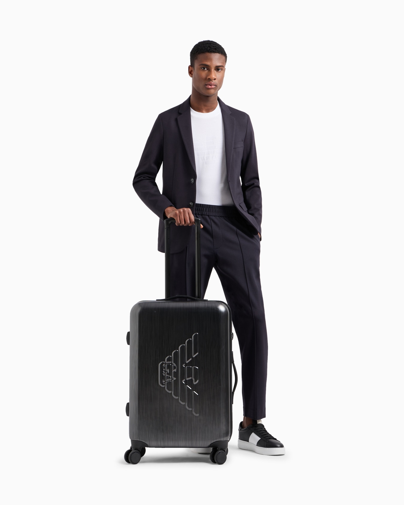ABS medium trolley suitcase with oversized, embossed eagle Slide 6