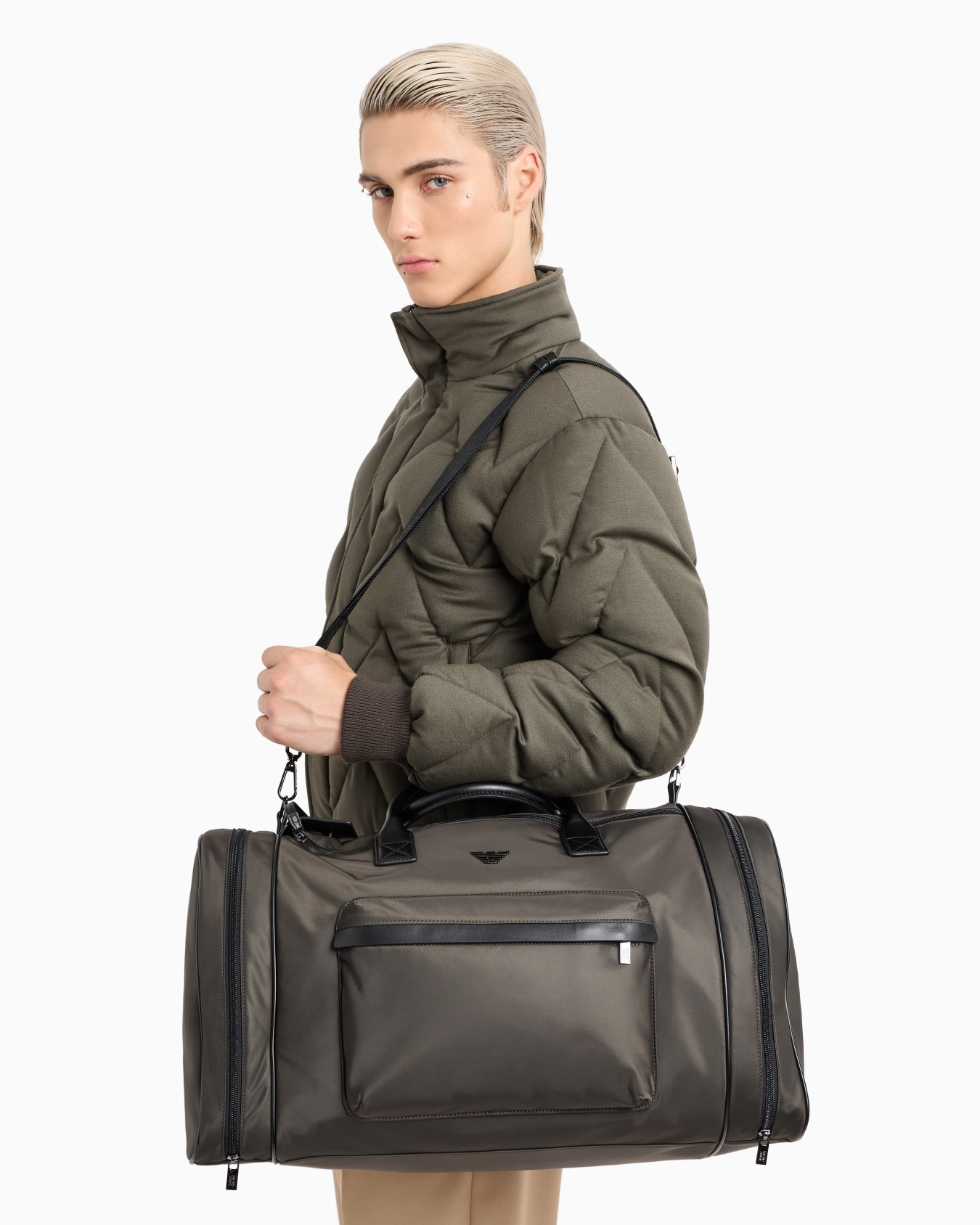 ASV recycled nylon weekend bag Slide 6