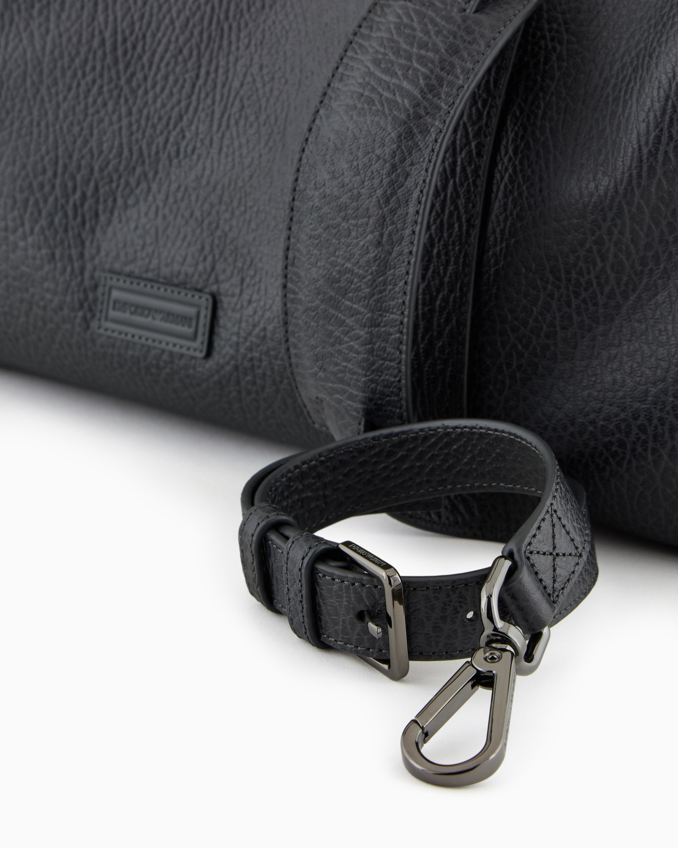 Weekender-Tasche aus genarbtem Leder mit Details aus Glattleder Folie 4
