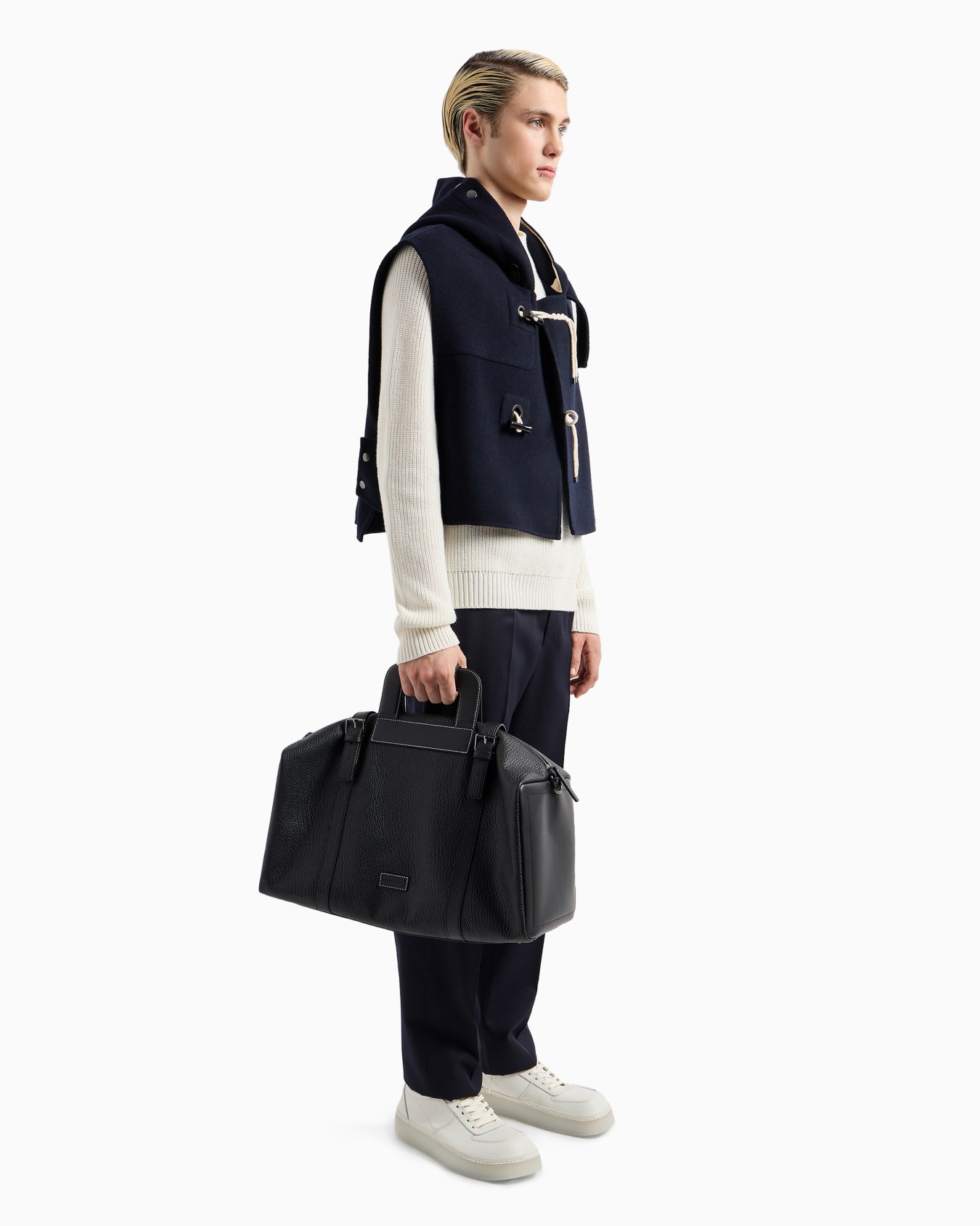 Weekender-Tasche aus genarbtem Leder mit Details aus Glattleder Folie 5