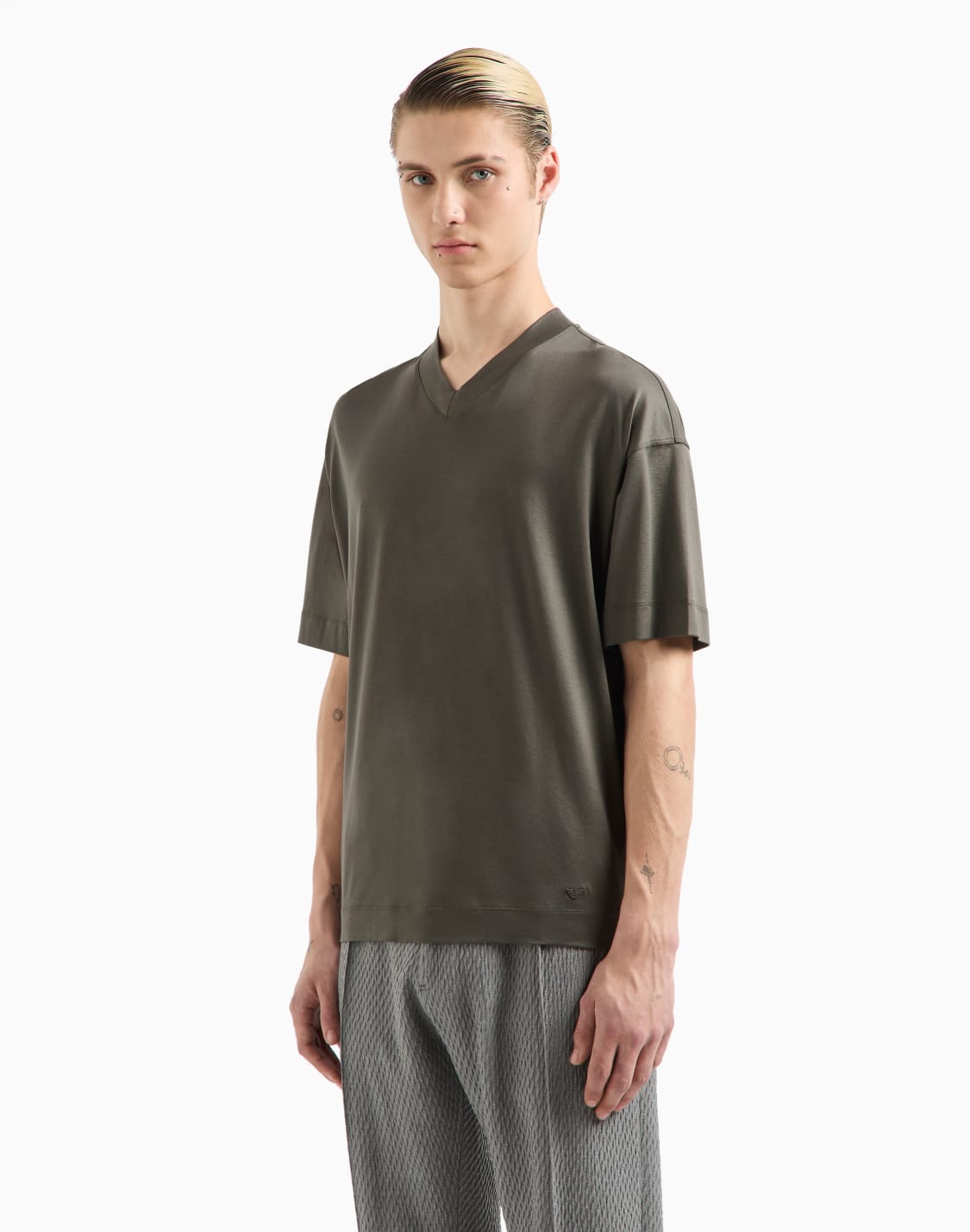 -lyocell-blend-jersey-v-neck-t-shirt-green--emporio-armani