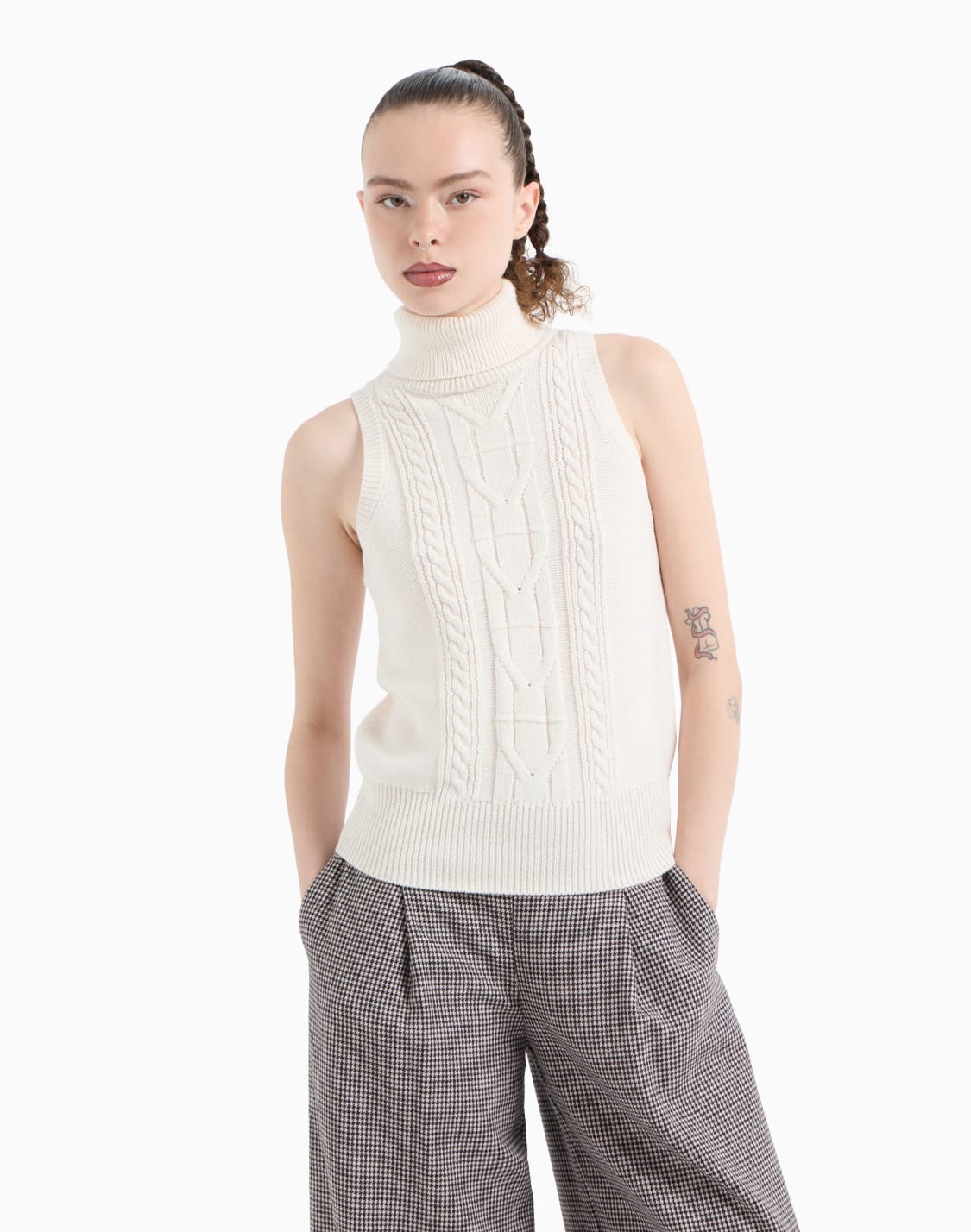 chaleco-de-cuello-alto-en-punto-de-tricot-de-mezcla-de-lana-blanco--armani-exchange