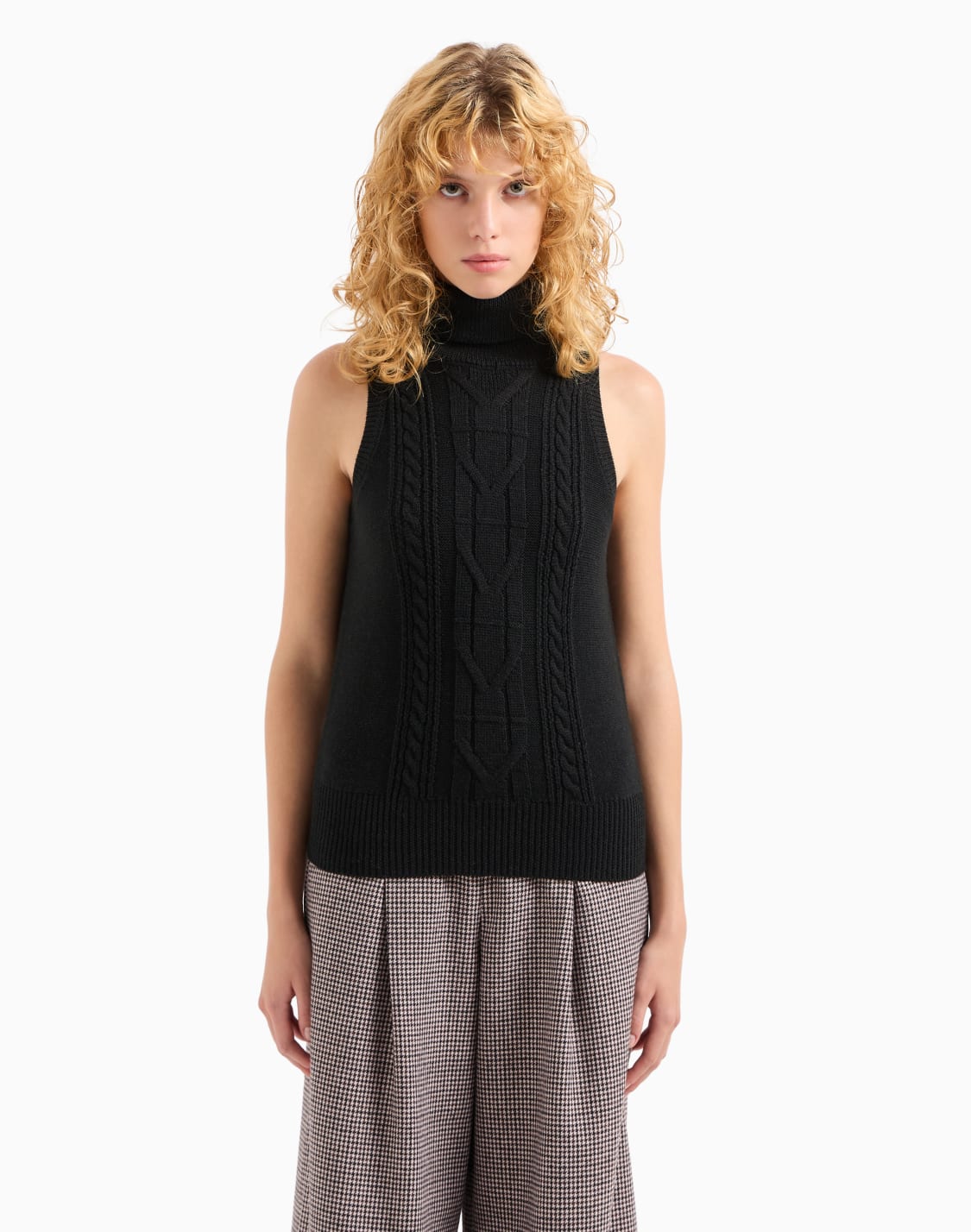 chaleco-de-cuello-alto-en-punto-de-tricot-de-mezcla-de-lana-negro--armani-exchange