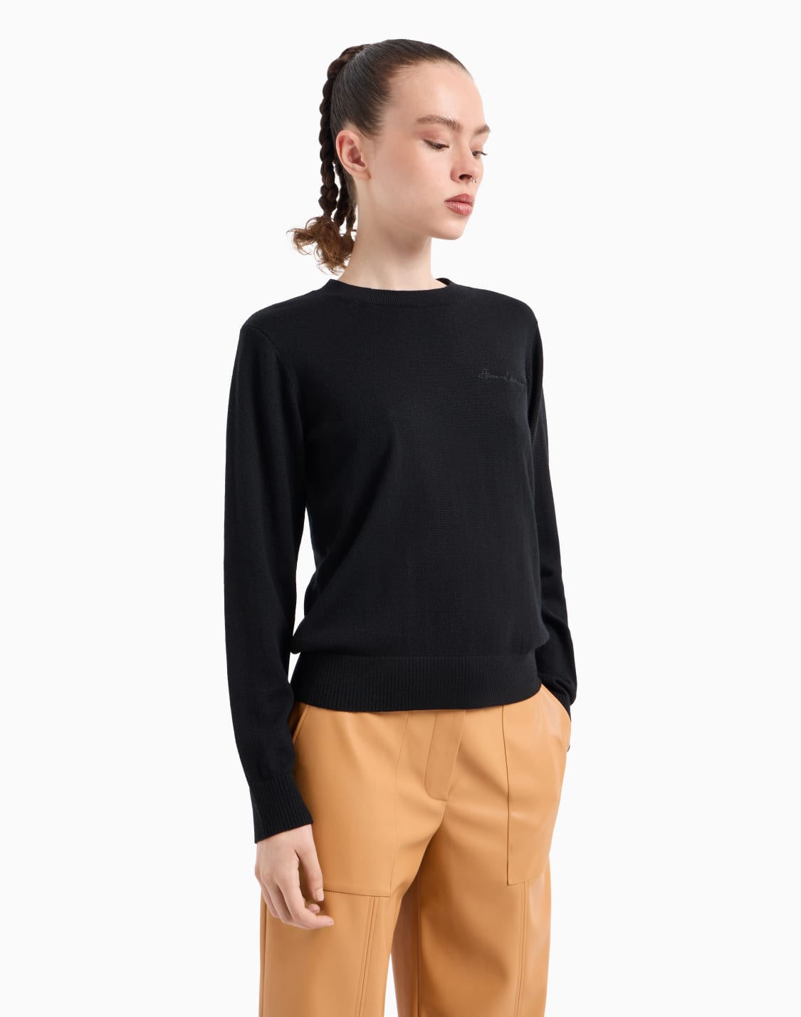 jersey-con-escote-redondo-y-logo-bordado-negro--armani-exchange