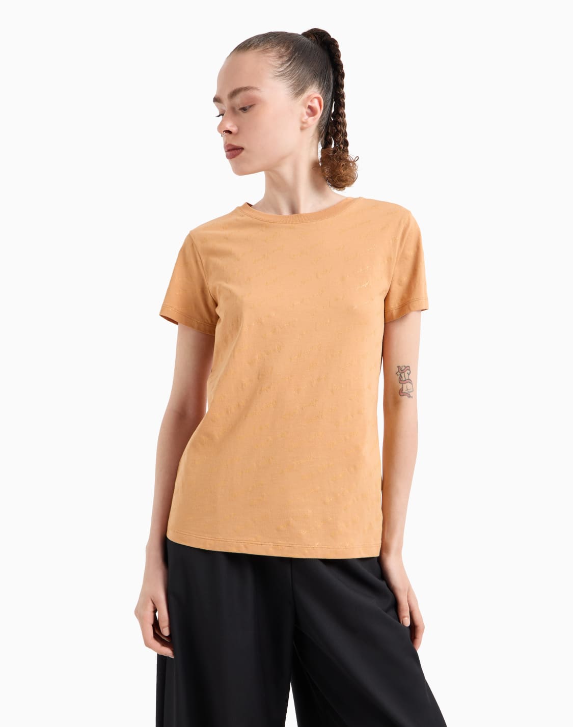 camiseta-de-punto-de-corte-regular-con-logo-asv-por-toda-la-prenda-cmel--armani-exchange