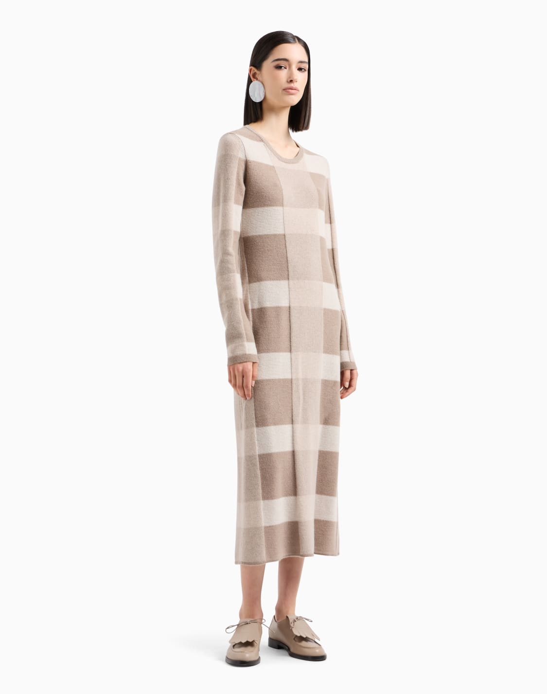 vestido-largo-de-lana-virgen-con-motivo-vanis-a-cuadros-icon-marrn--emporio-armani