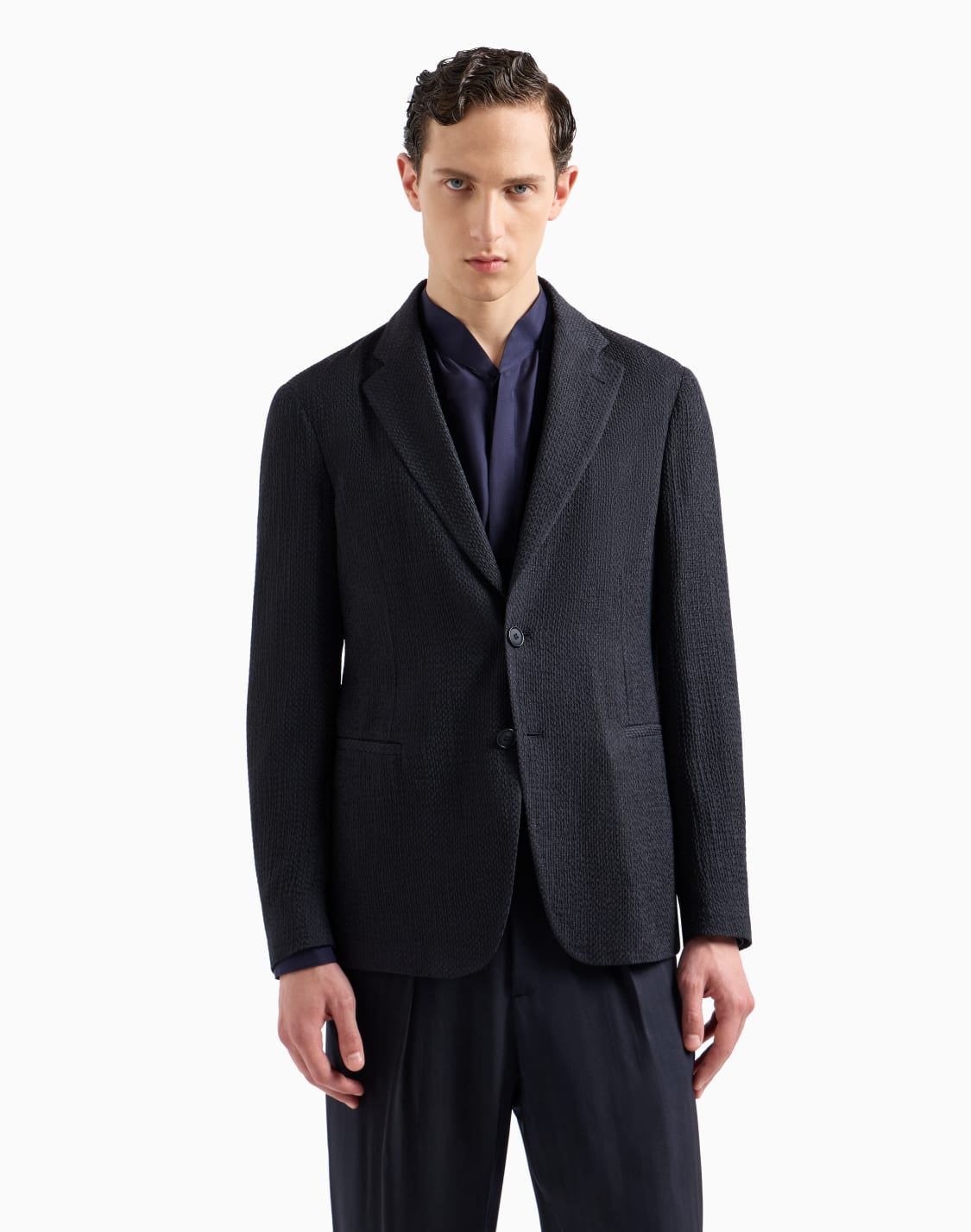 einreihiges-sakko-aus-cupro-mischung-mit-mesh-effekt-blau--giorgio-armani