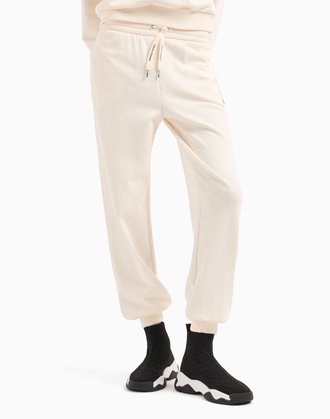 pantaln-jogger-con-etiqueta-con-logo-blanco--armani-exchange