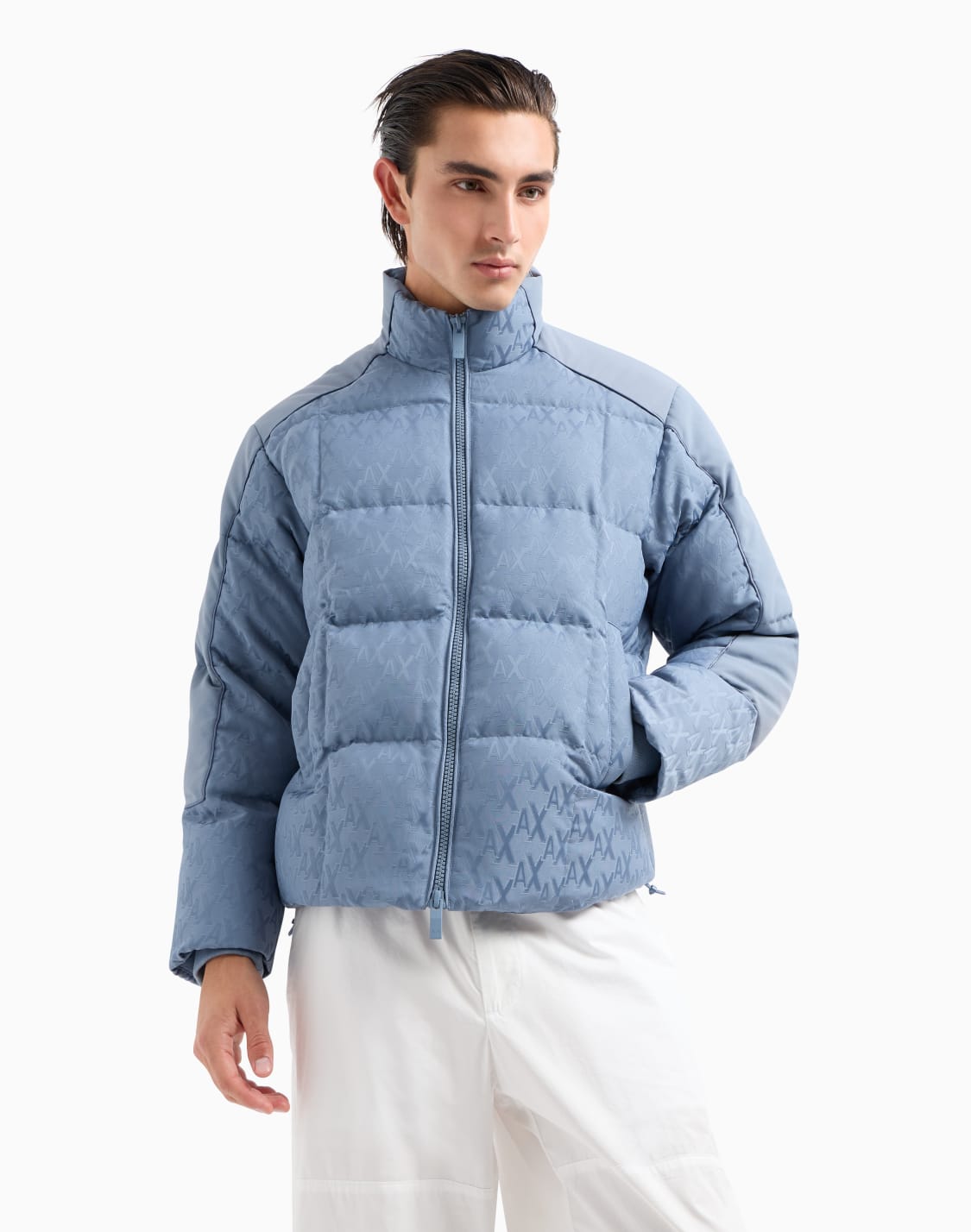 veste-entirement-zippe-en-tissu-avec-logo-all-over-bleu-clair--armani-exchange