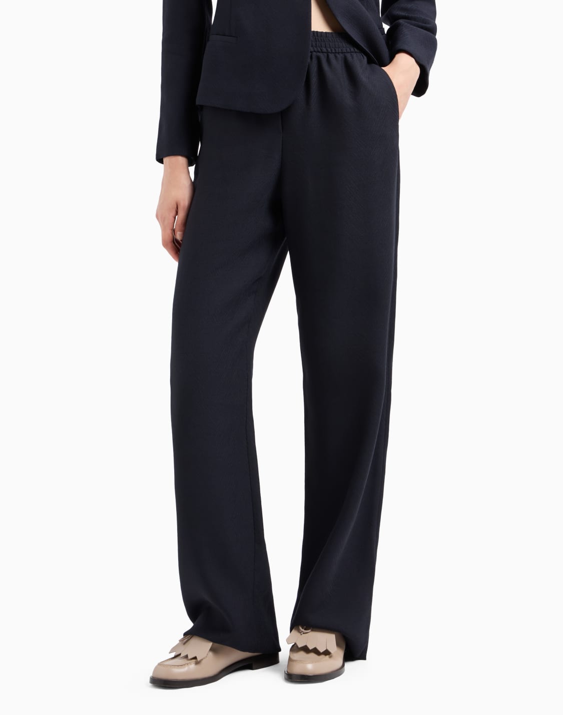 pantalones-con-cintura-elstica-en-mezcla-de-lana-virgen-con-motivo-chevrn-icon-azul--emporio-armani