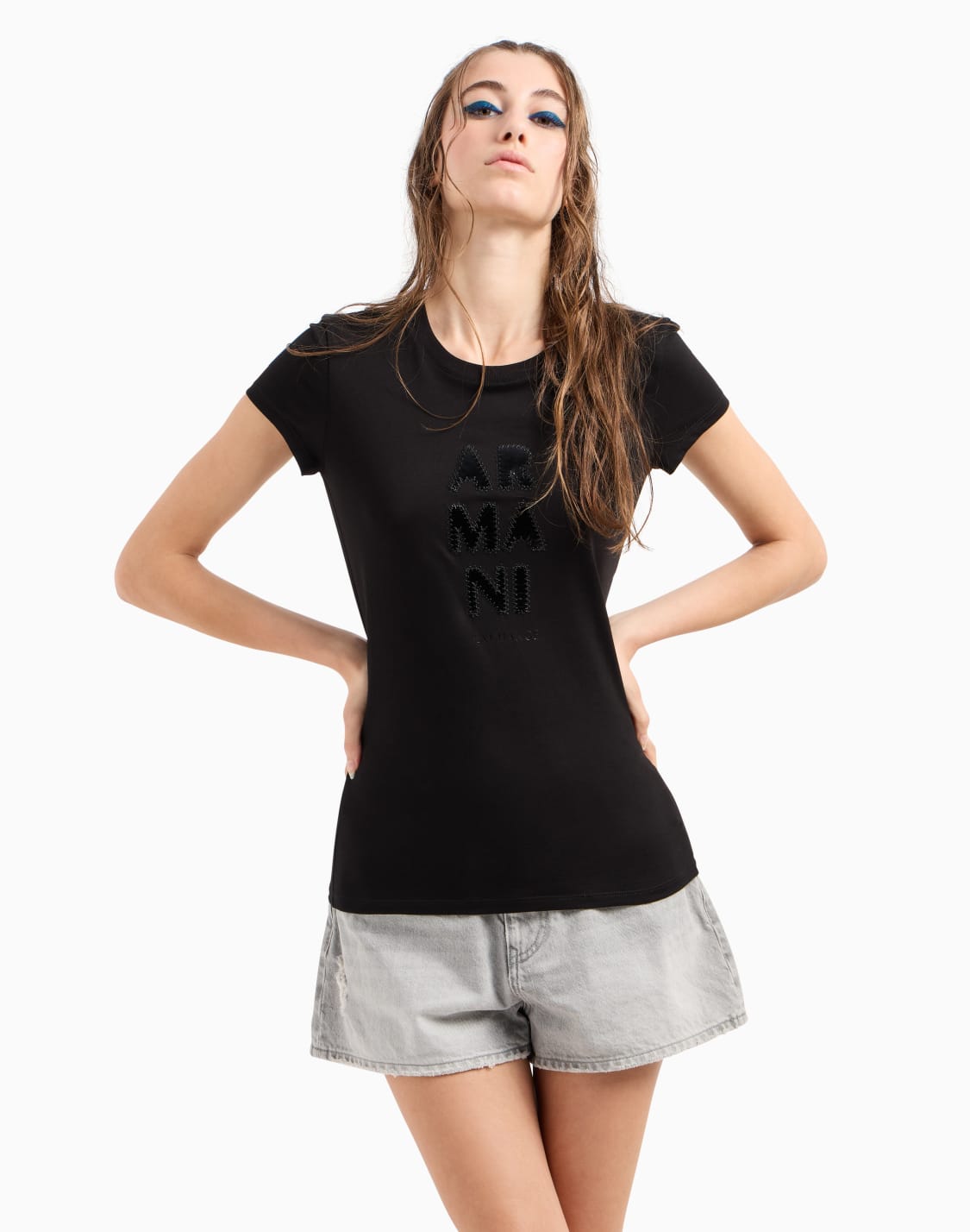 camiseta-slim-fit-con-aplicacin-de-vinilo-negro--armani-exchange