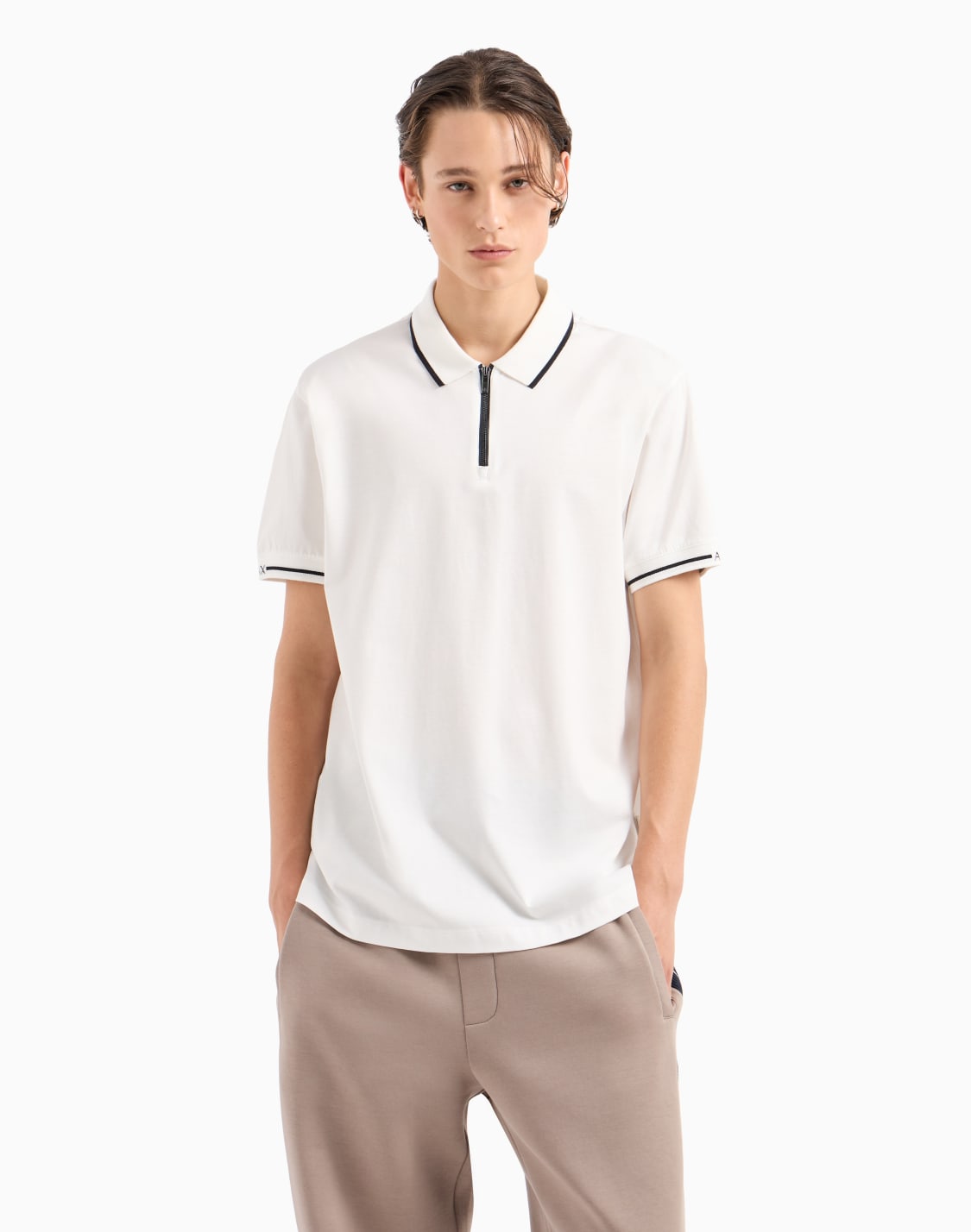 polo-regular-fit-con-cremallera-y-perfiles-en-contraste-en-algodn-blanco--armani-exchange