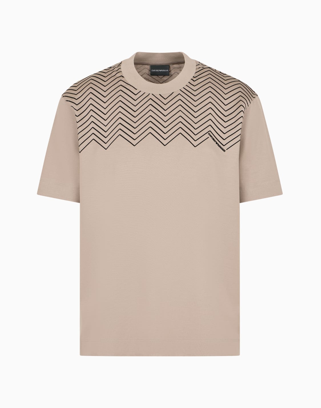 camiseta-en-punto-de-mezcla-de-lyocell-con-detalle-flocado-de-chevrn-beige--emporio-armani