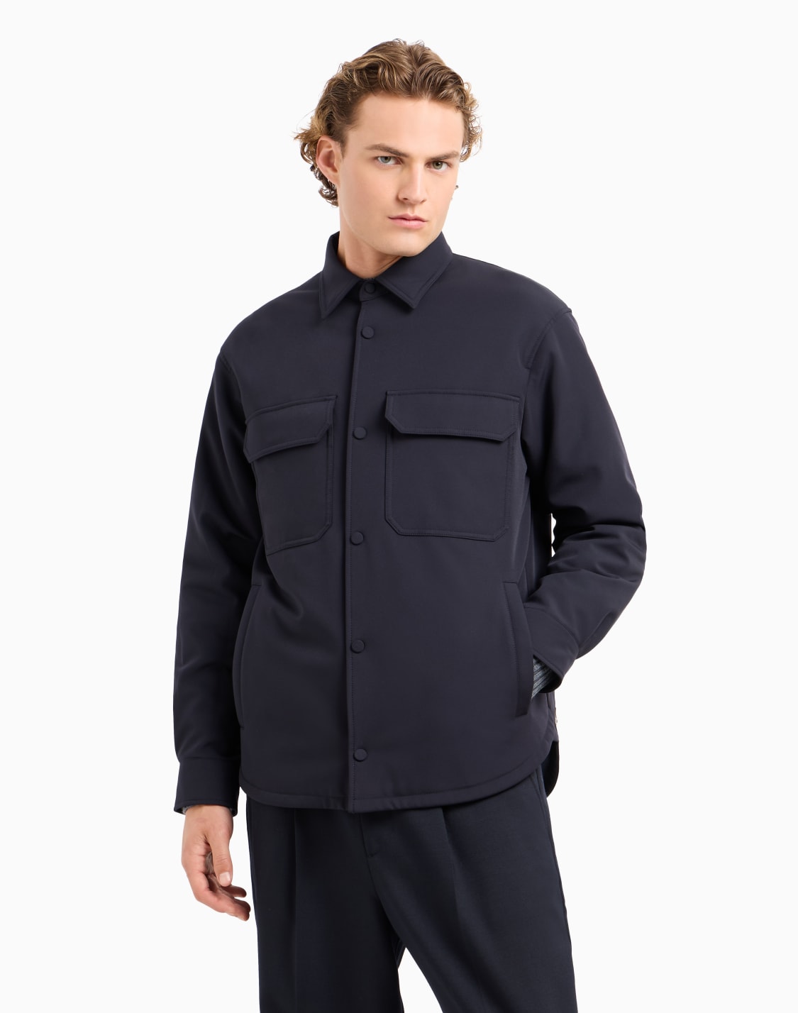 chaqueta-camisera-de-corte-cmodo-en-nailon-suave-al-tacto-azul-marino--emporio-armani