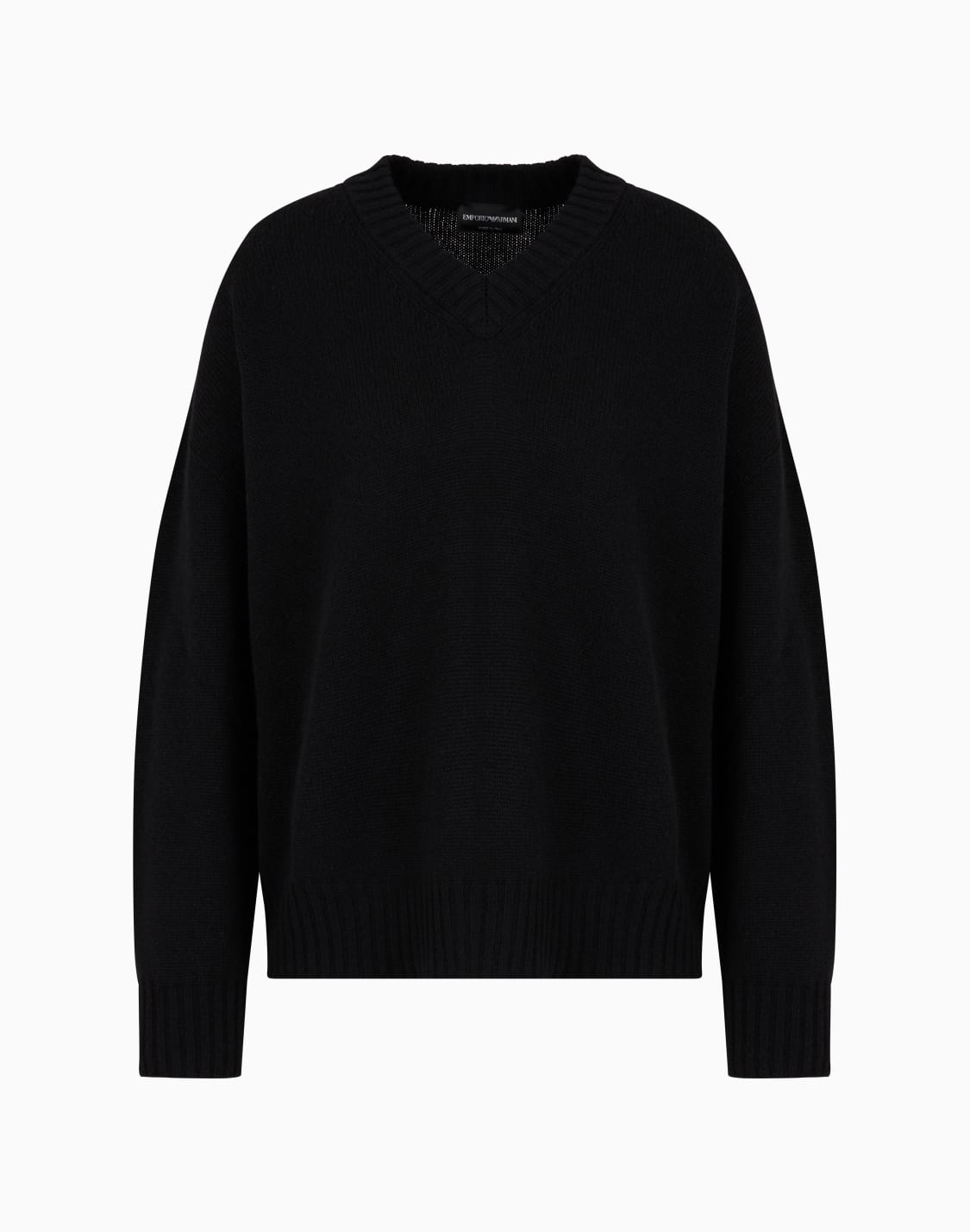 pull-encolure-en-v-sans-coutures-en-laine-vierge-rase-noir--emporio-armani