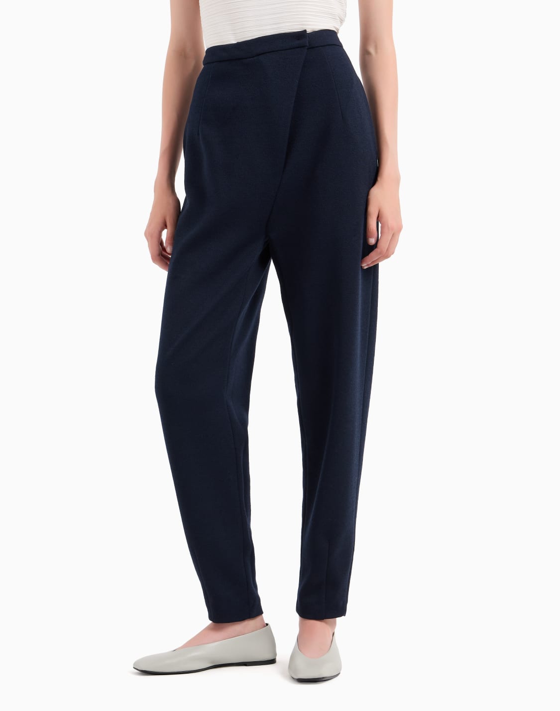 pantalones-de-pernera-ovalada-de-punto-texturizado-con-cierre-descentrado-azul--emporio-armani