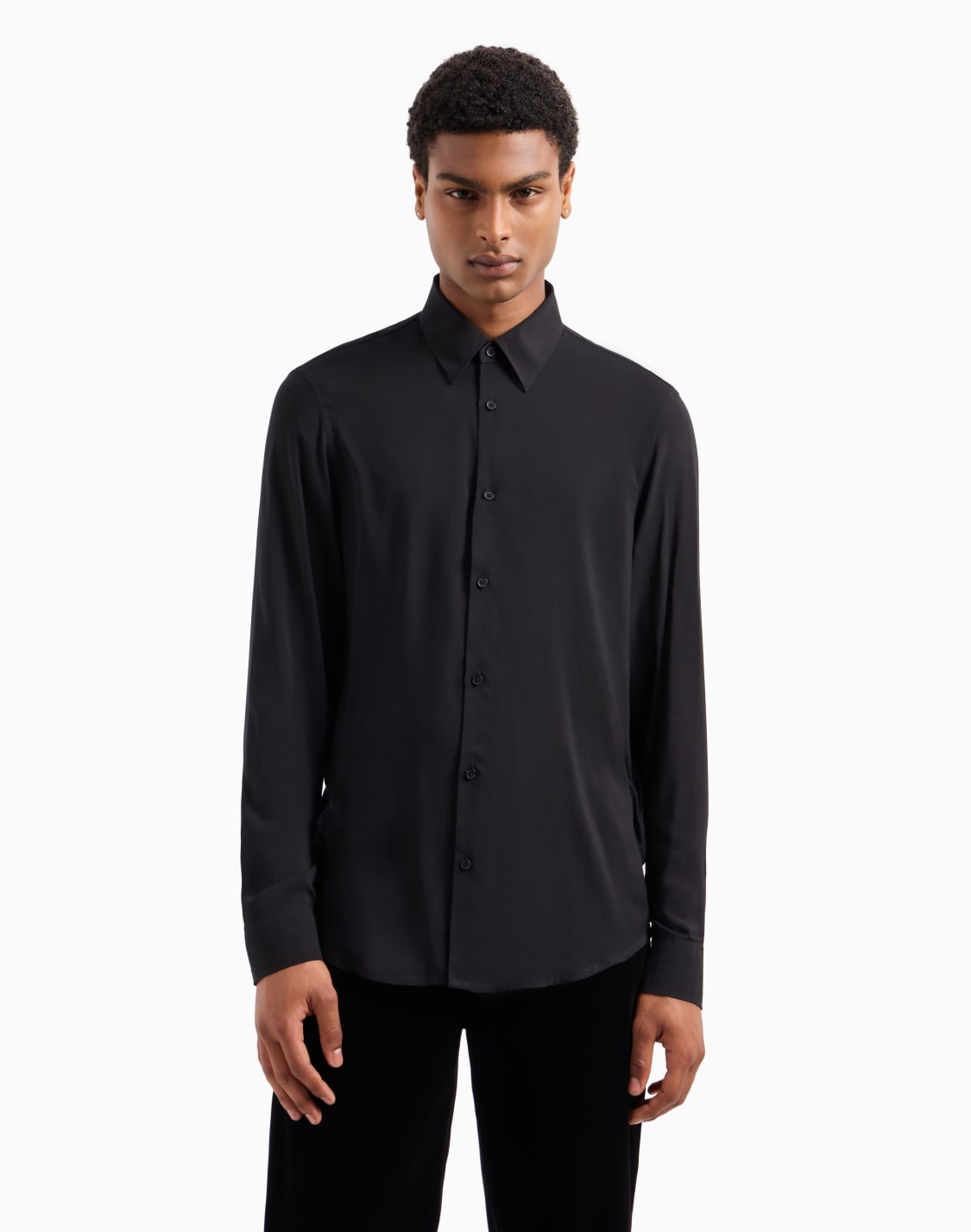 camisa-regular-fit-de-satn-de-algodn-elstico-negro--armani-exchange