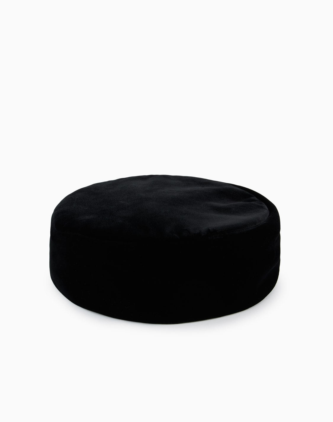 velvet-skullcap-black--emporio-armani