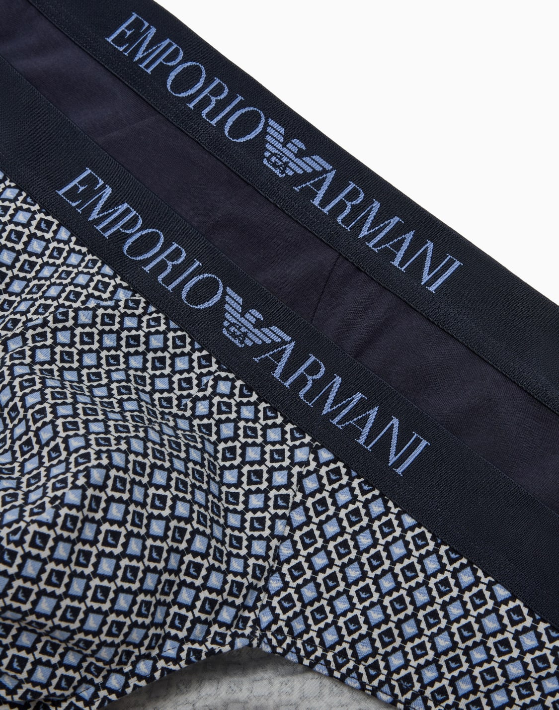lot-de-2-slips-imprims-motifs-mixtes-bleu-marine--emporio-armani
