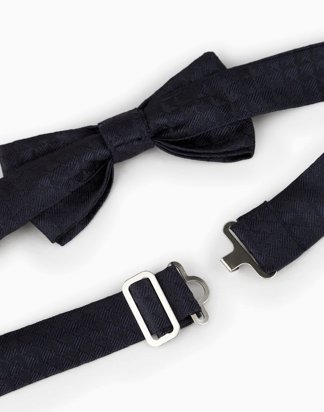 pure-silk-bow-tie-with-all-over-jacquard-eagle-blue--emporio-armani
