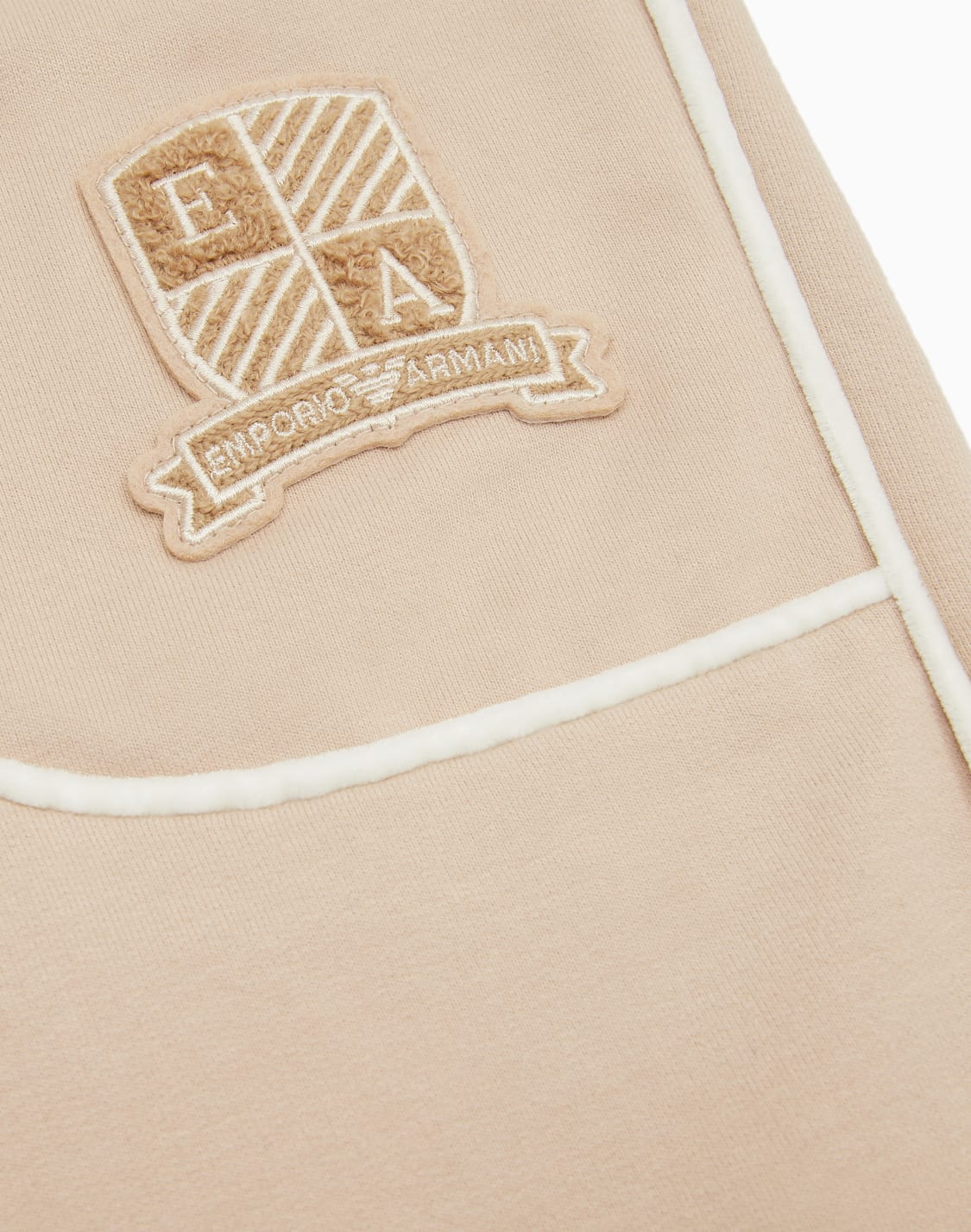 loose-fit-jersey-joggers-with-logo-crest-patch-beige--emporio-armani