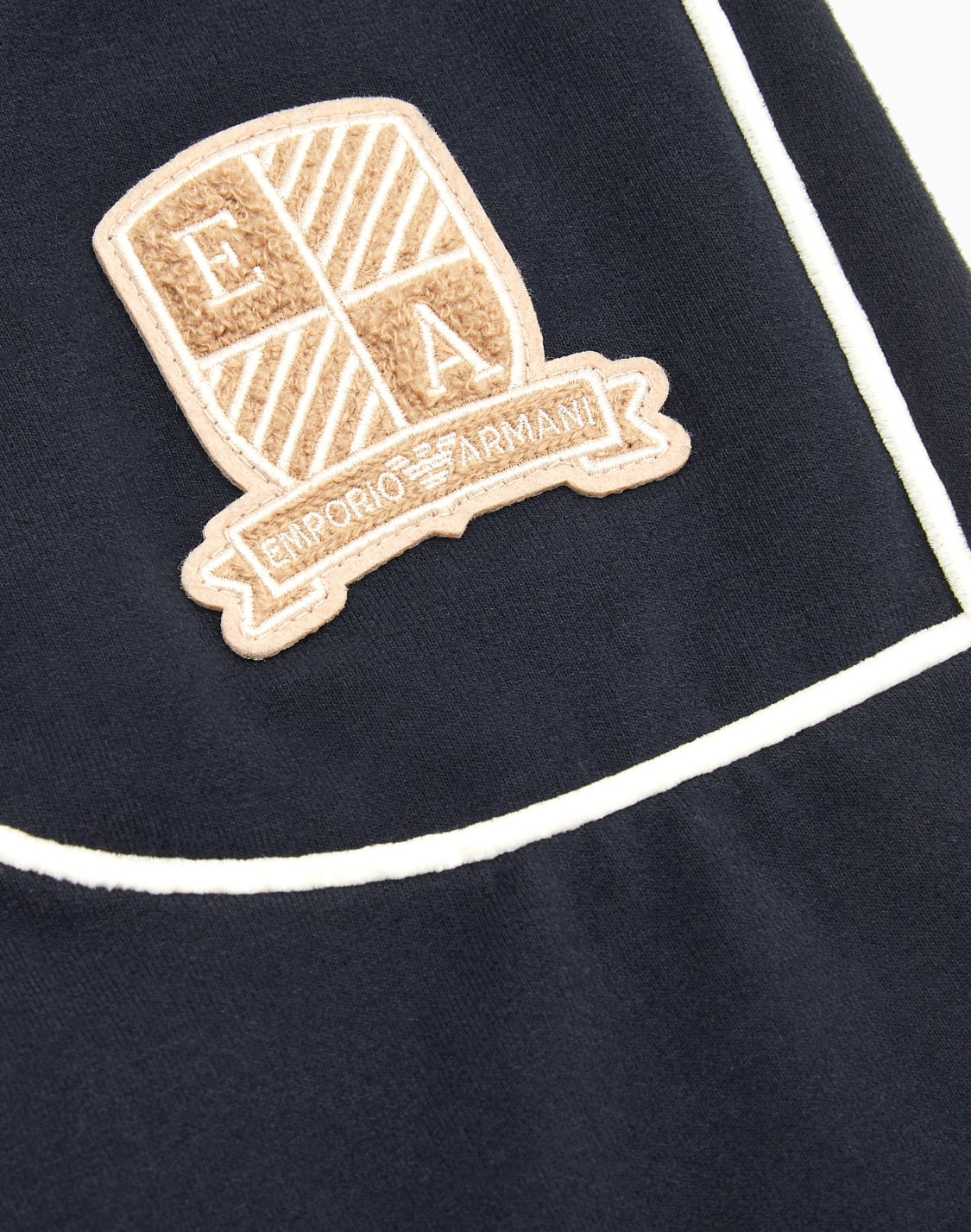 pantalon-de-jogging-coupe-ample-en-jersey-avec-cusson-blason-logo-bleu-marine--emporio-armani