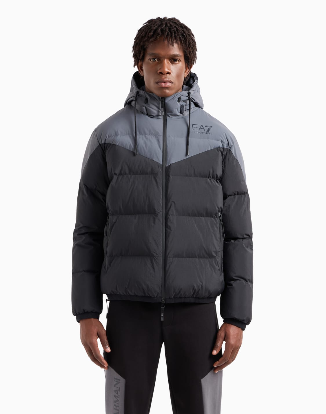 bomber-acolchada-athletic-colour-block-con-capucha-negro--ea7