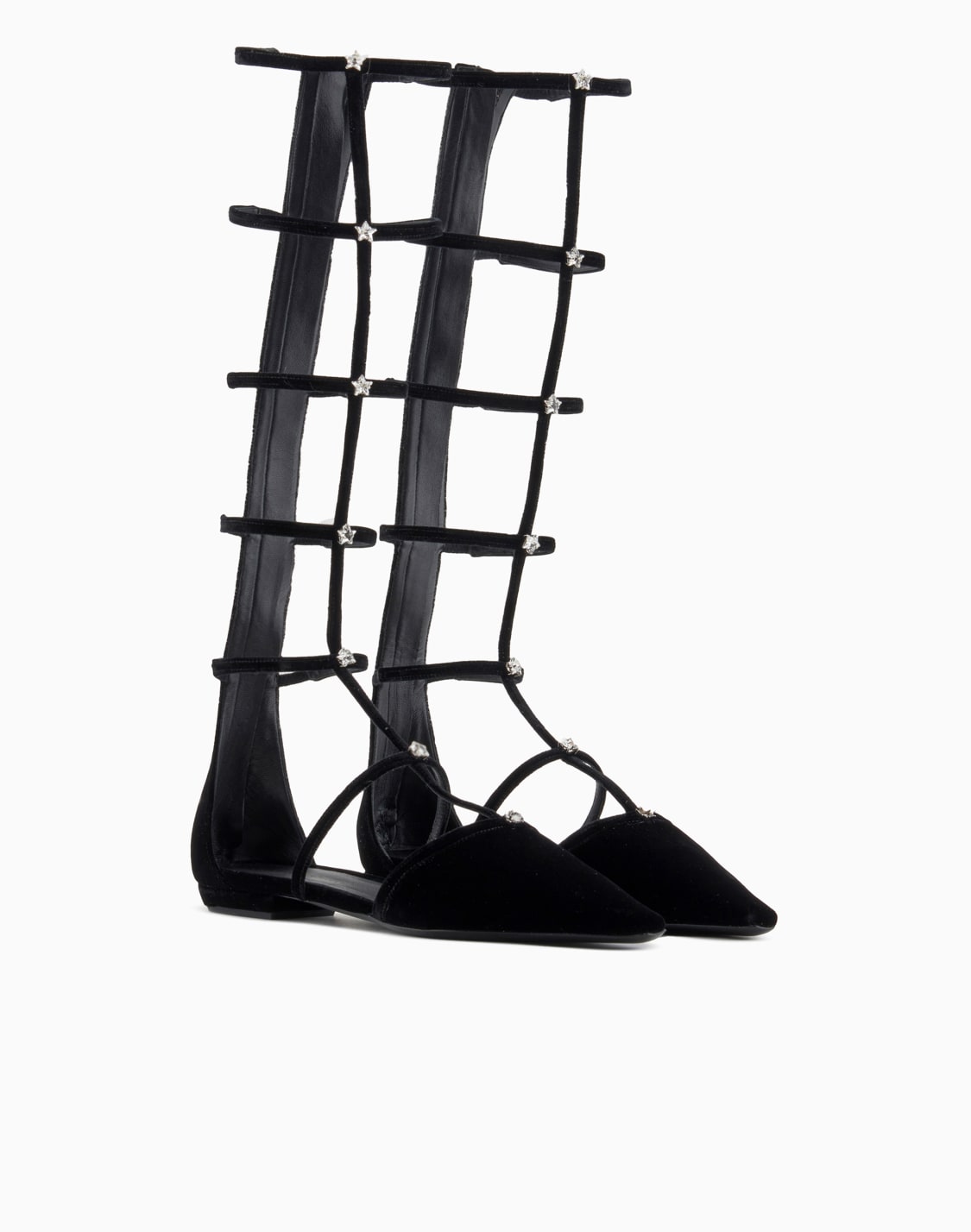 botas-de-punta-con-estructura-tipo-jaula-de-terciopelo-negro--emporio-armani