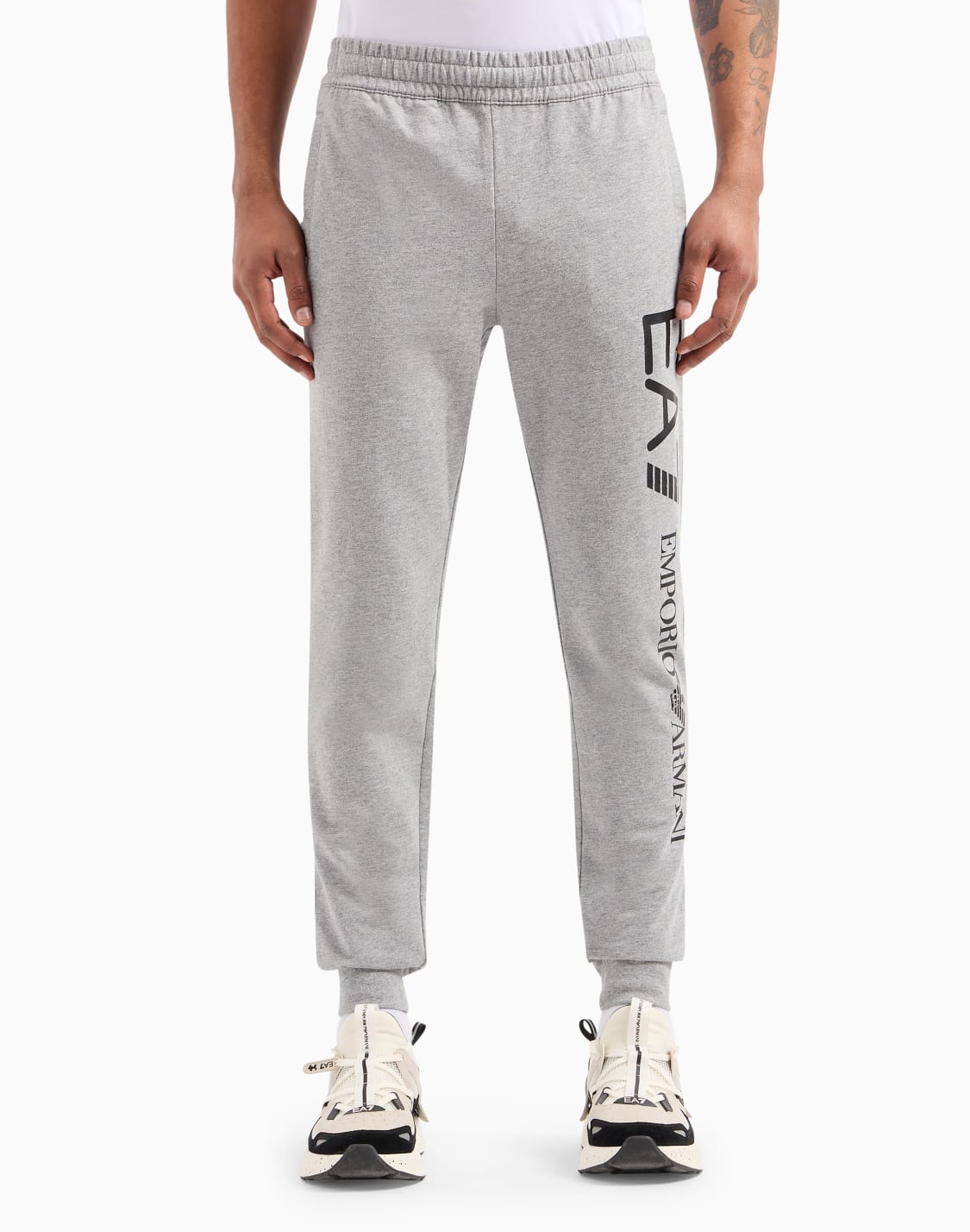 sweatpants-grey--ea7