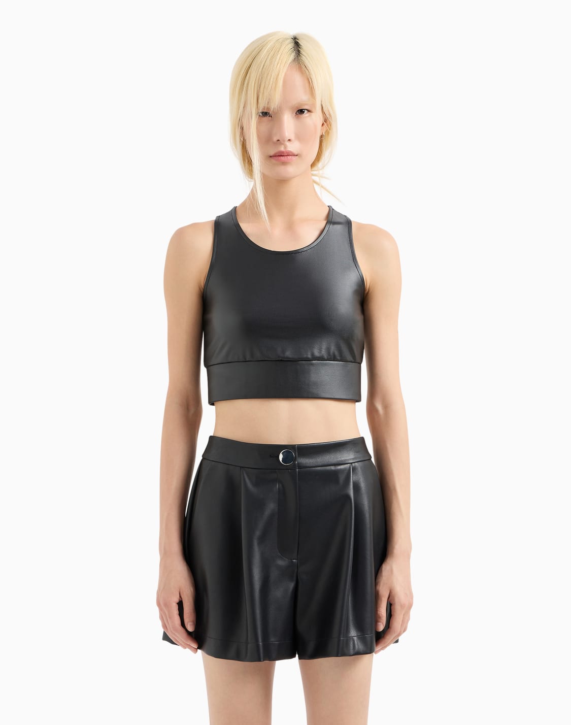 pantaln-corto-con-botn-en-contraste-en-tejido-asv-negro--armani-exchange