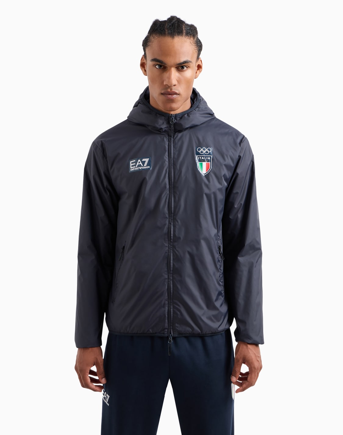 italia-team-paris-2024-jacke-mit-kapuze-fr-herren-aus-recyceltem-gewebe-blau--ea7
