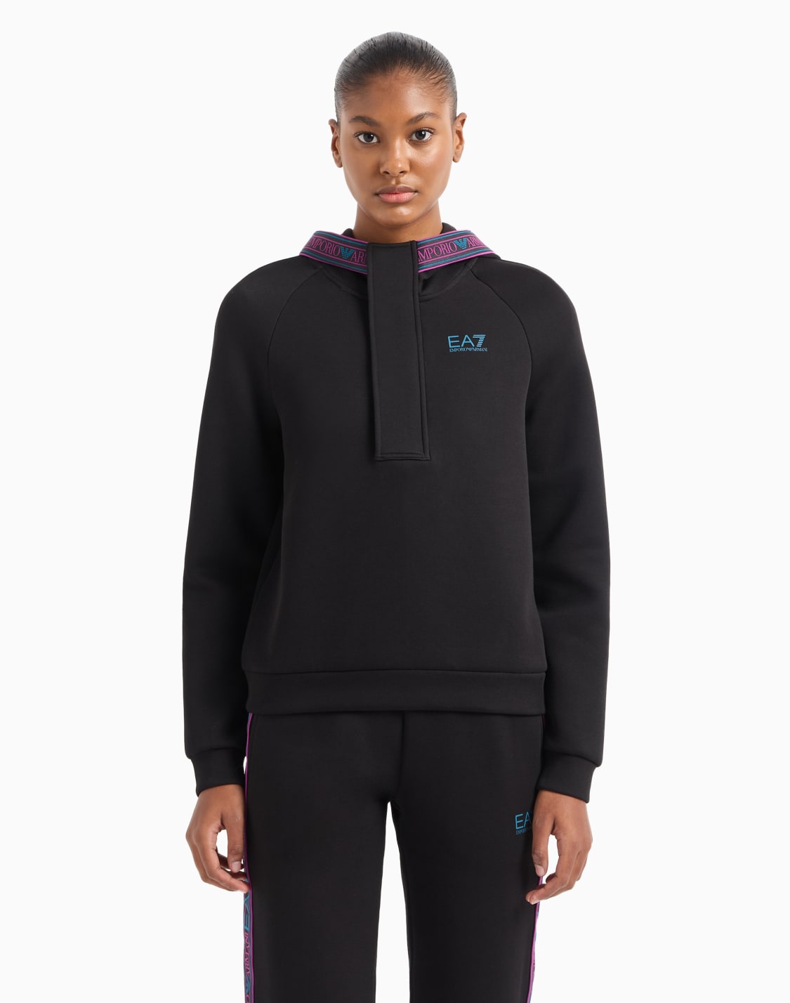 dynamic-athlete-hooded-sweatshirt-in-natural-ventus7-technical-fabric-black--ea7