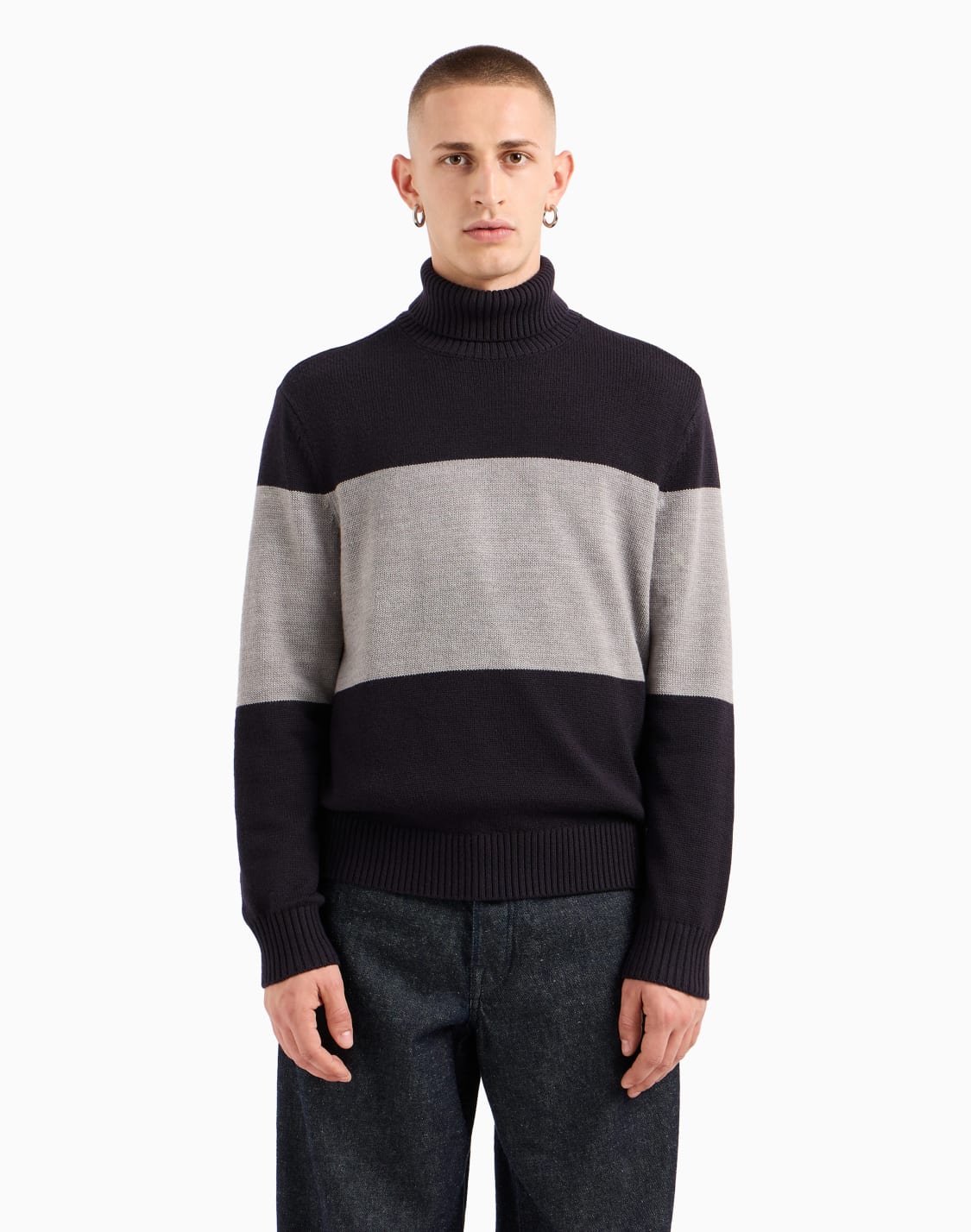 jersey-de-cuello-alto-con-banda-en-contraste-azul-marino--armani-exchange
