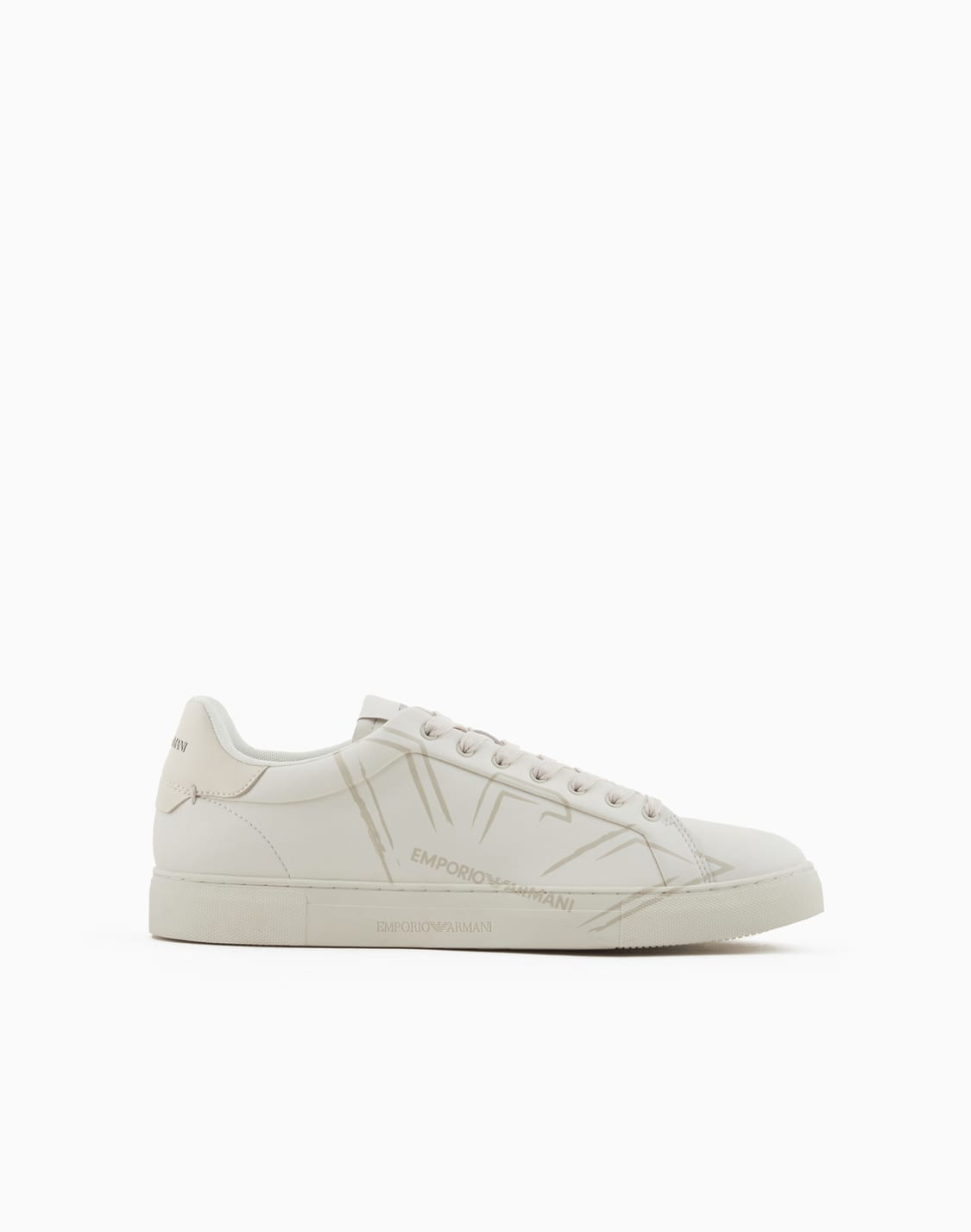 deportivas-de-piel-suave-con-estampado-de-guila-beige--emporio-armani