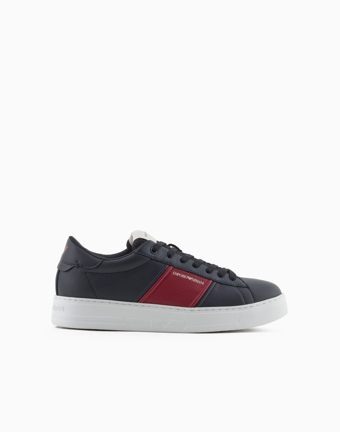 deportivas-de-piel-con-detalle-de-logotipo-rojo--emporio-armani