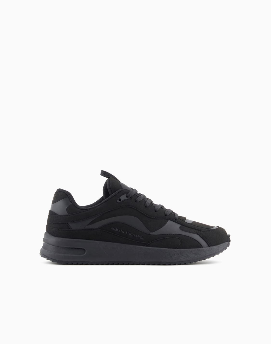 deportivas-de-microgamuza-con-inserciones-tono-sobre-tono-negro--armani-exchange