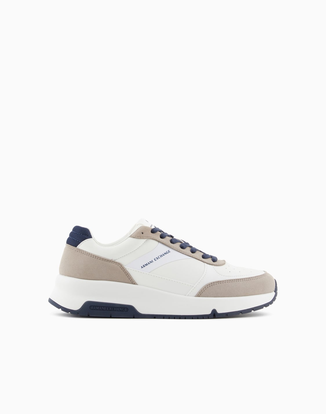zapatillas-con-detalles-y-logo-en-contraste-blanco--armani-exchange
