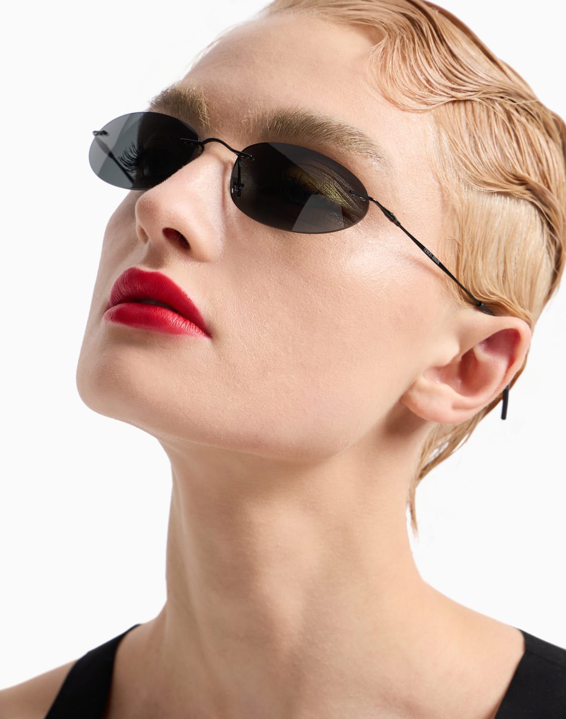 oval-womens-sunglasses-black--giorgio-armani