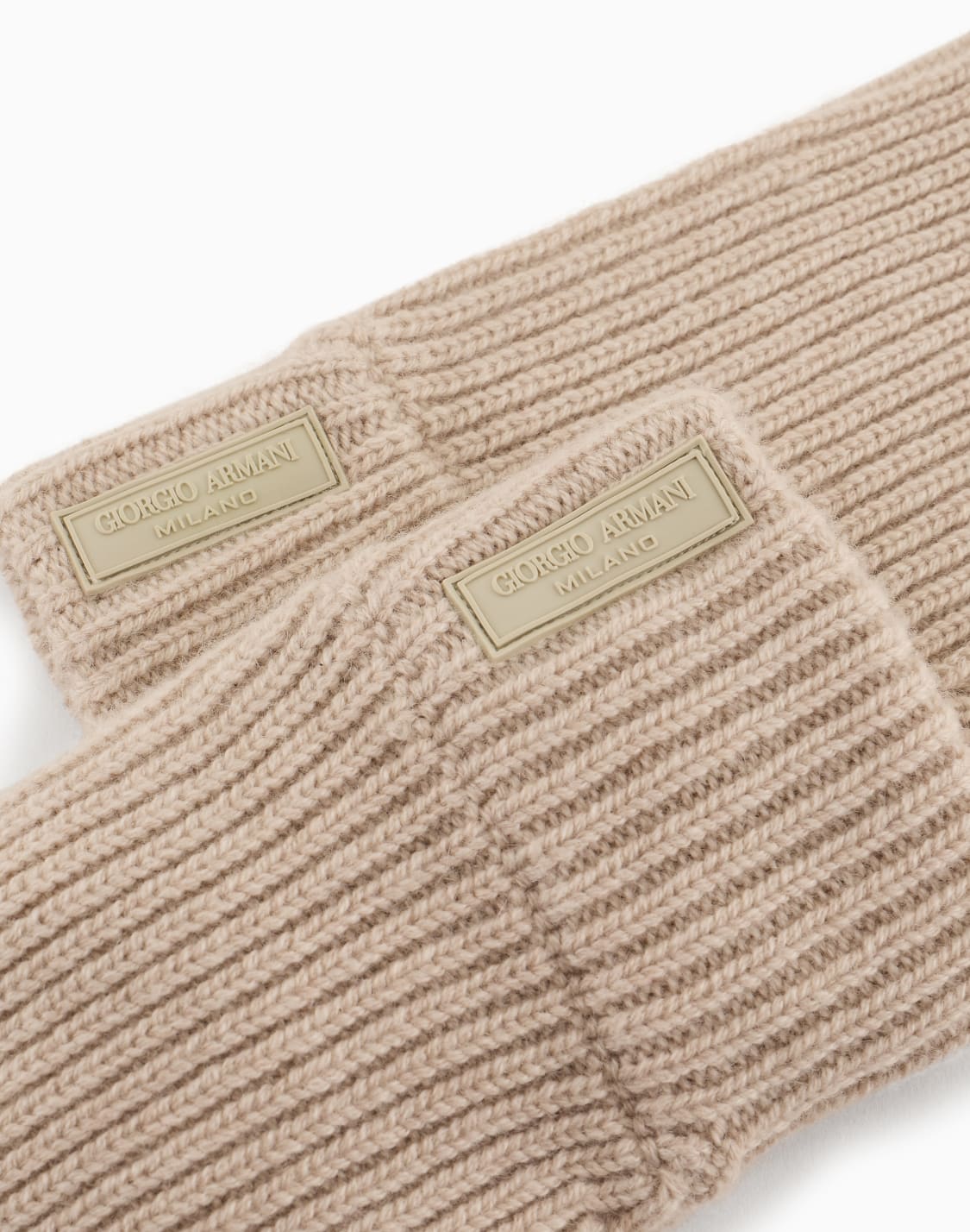 gloves-in-pure-cashmere-knit-beige--giorgio-armani