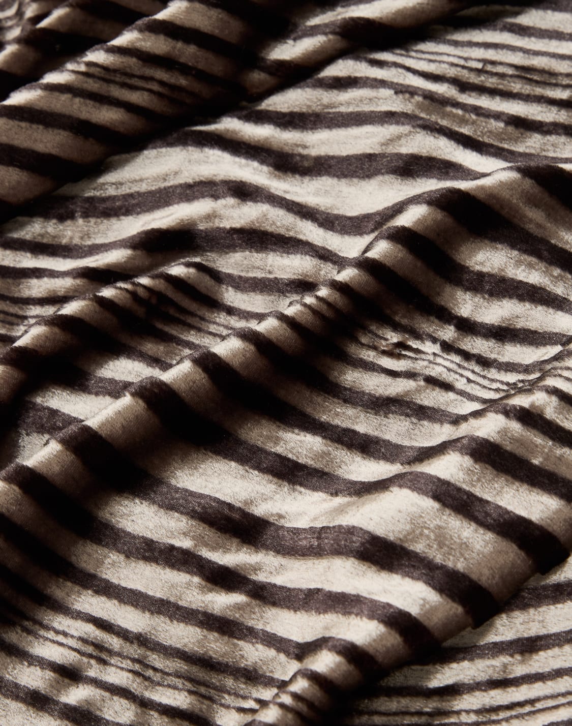 striped-velvet-scarf-brown--giorgio-armani