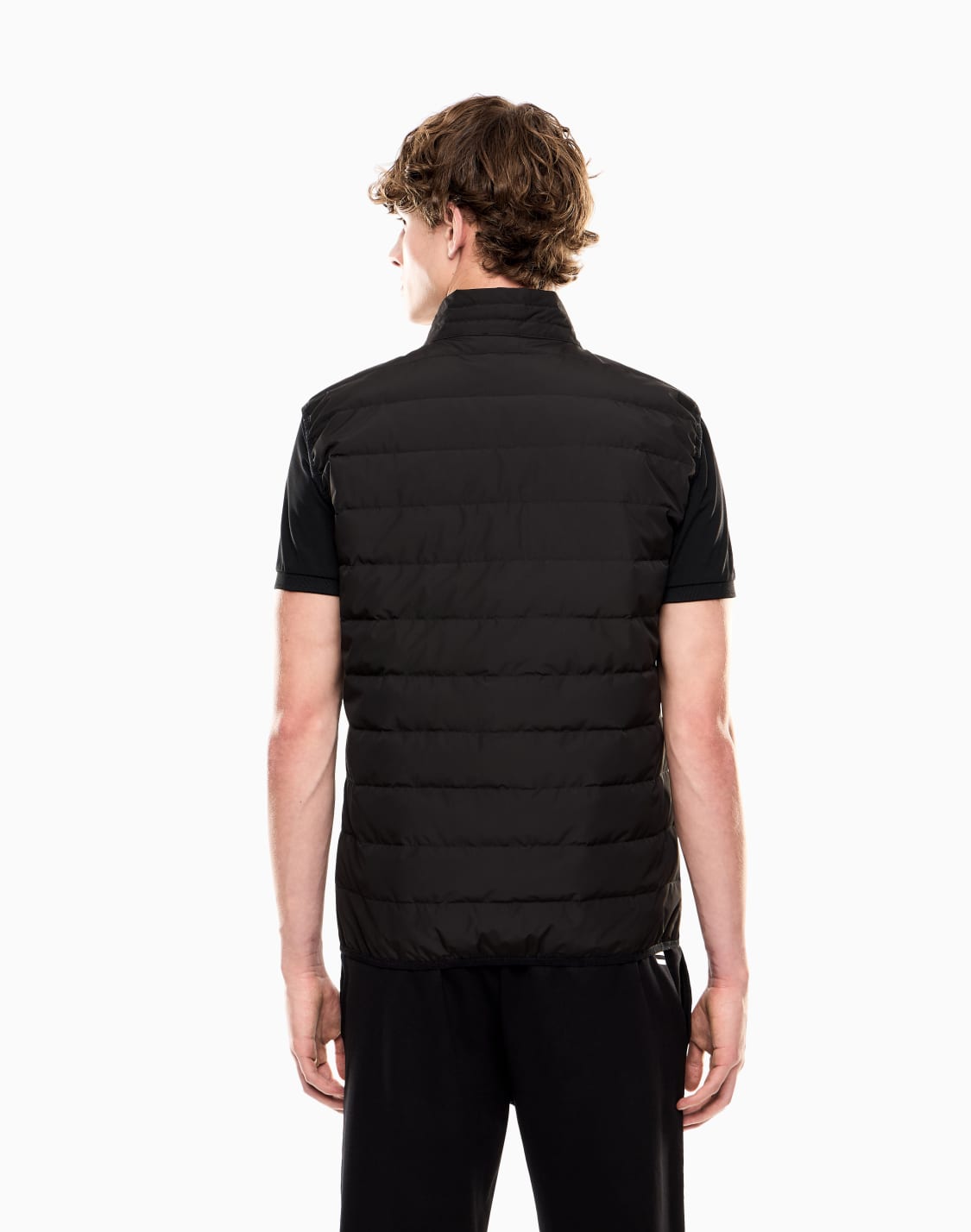 premium-shield-packable-gilet-black--ea7