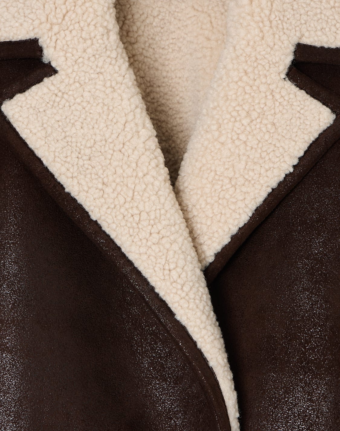 montone-effetto-shearling-marrone--emporio-armani