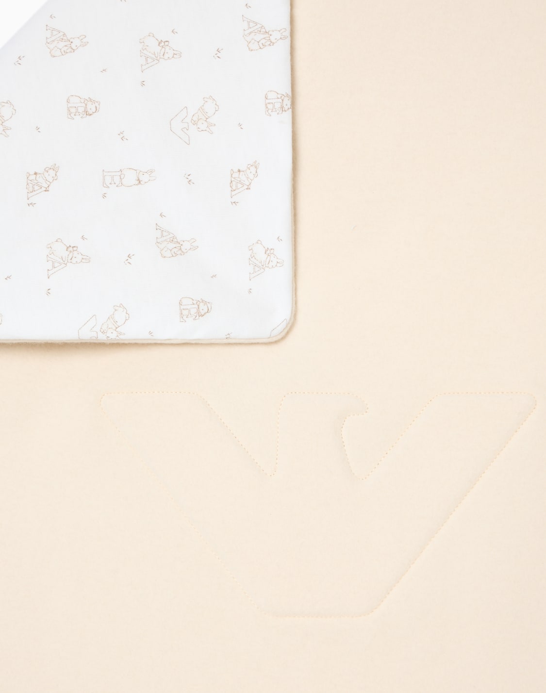 funny-winter-soft-bear-fabric-double-sided-blanket-beige--emporio-armani