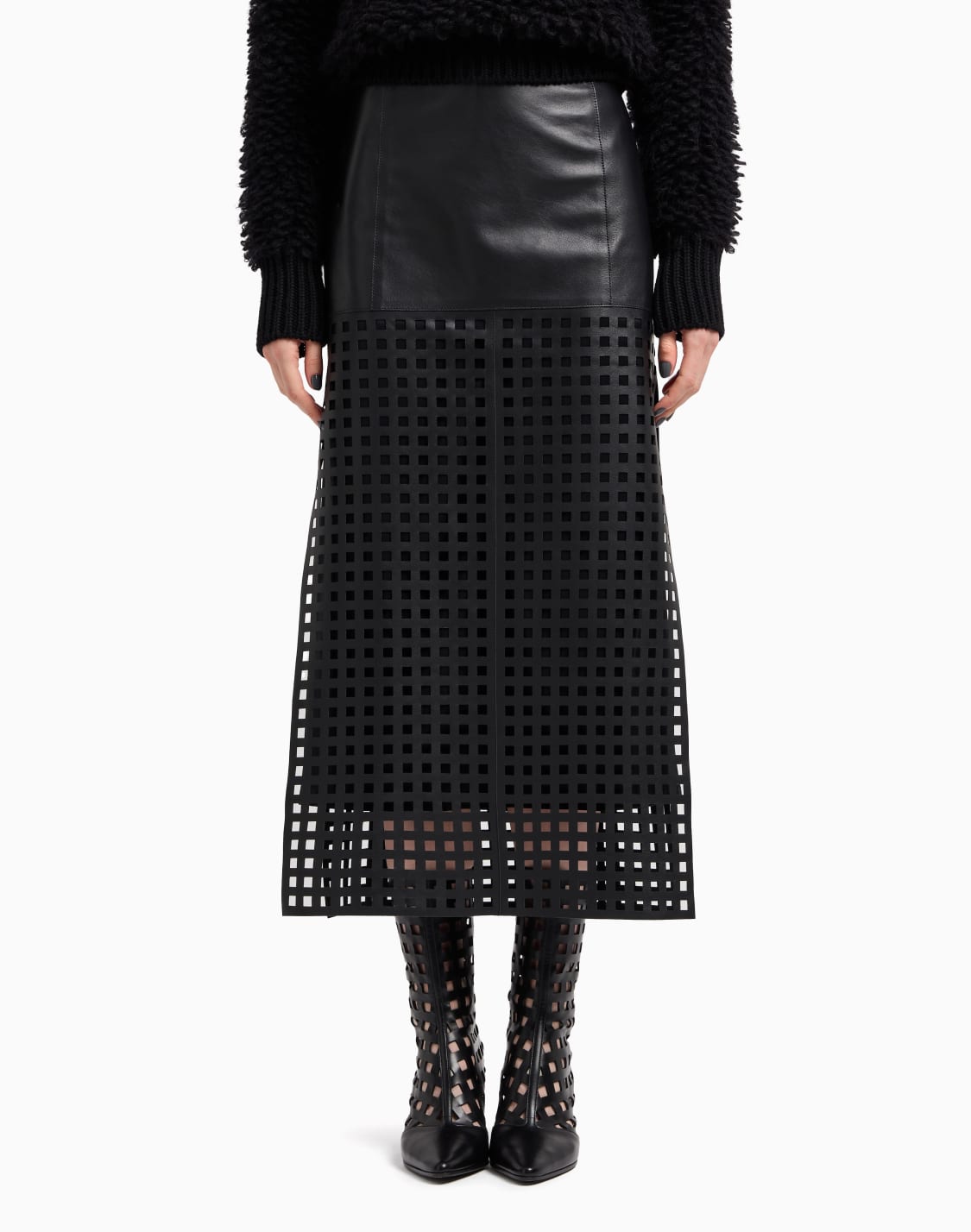 gonna-longuette-in-nappa-vegetale-con-traforo-laser-cut-capsule-polygon-nero--emporio-armani