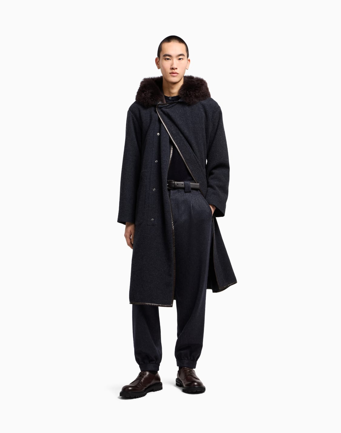 cappotto-lungo-in-cashmere-e-lana-con-cappuccio-grigio--giorgio-armani